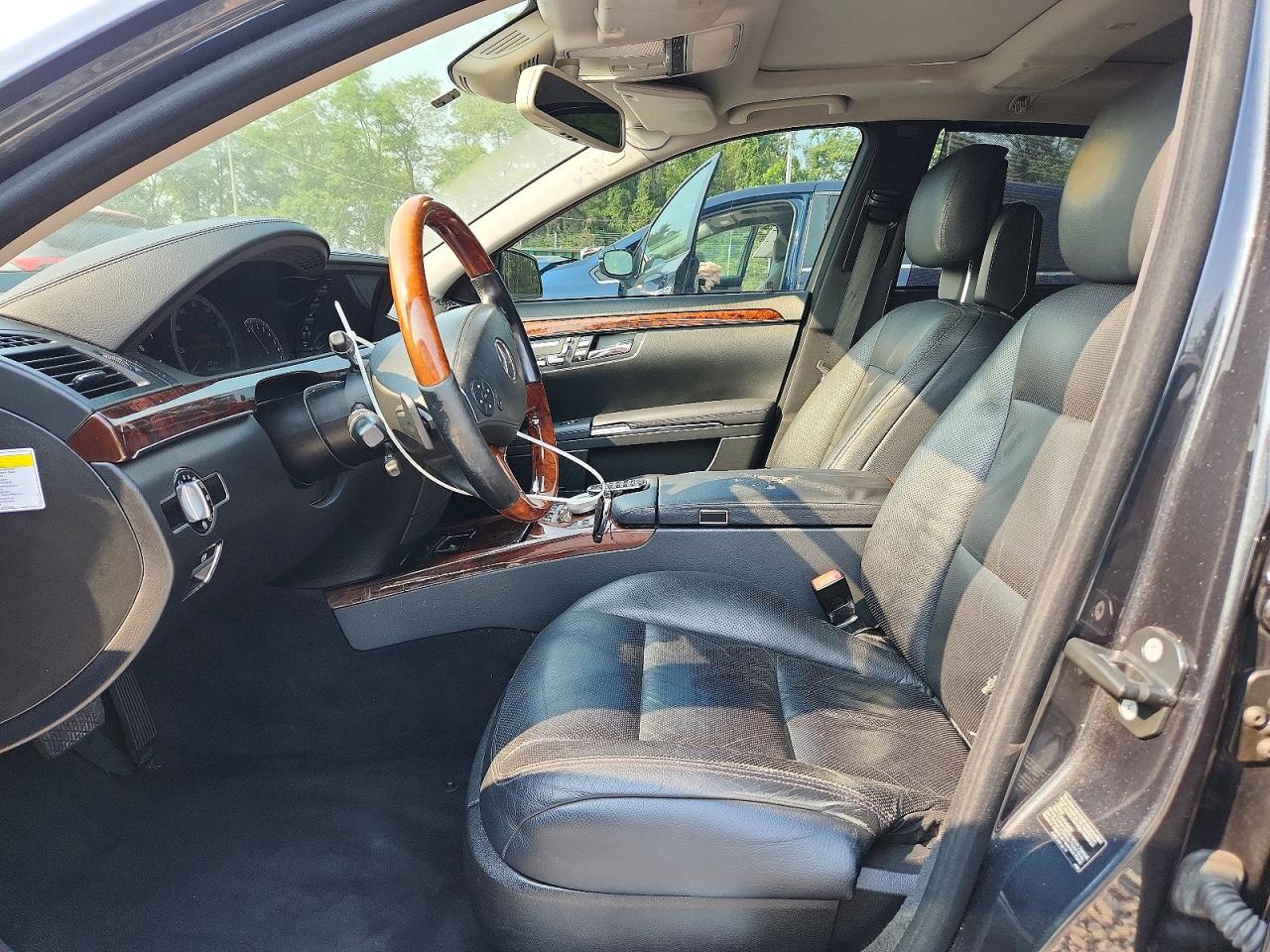 2012 Mercedes-benz S 550 4matic Black vin: WDDNG9EB7CA448546