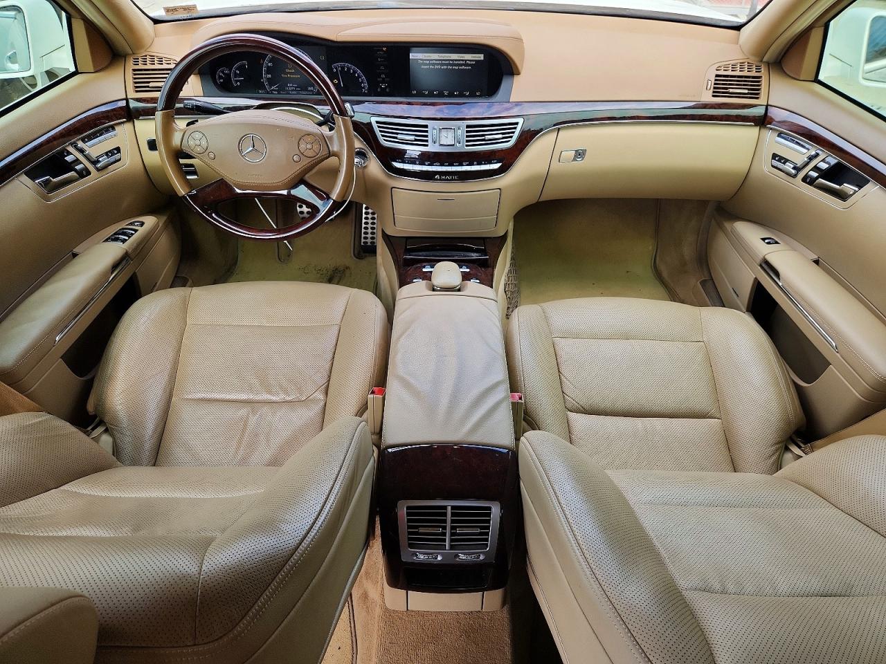 2012 Mercedes-benz S 550 4matic Белый vin: WDDNG9EB7CA464763