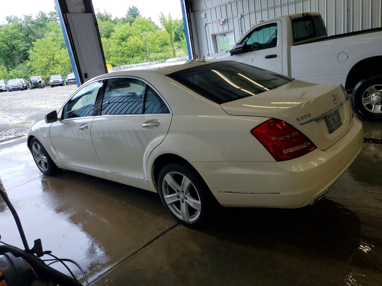 2013 Mercedes-benz S 550 4matic Белый vin: WDDNG9EB7DA511629