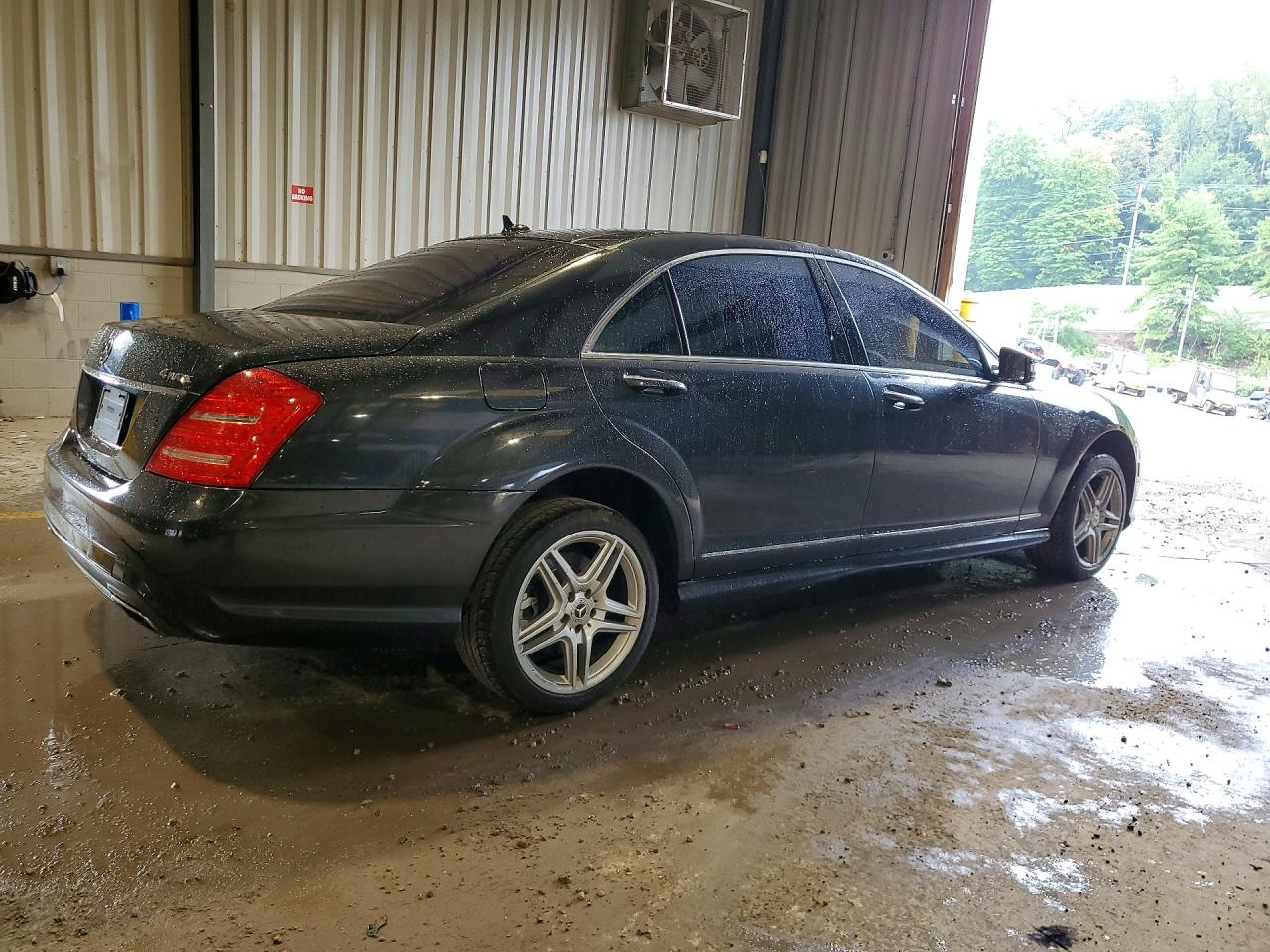 2013 Mercedes-benz S 550 4matic Black vin: WDDNG9EB7DA526356
