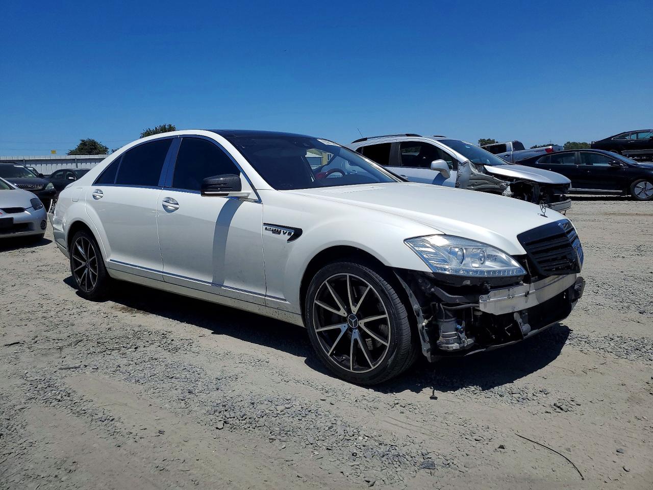 2013 Mercedes-benz S 550 4matic White vin: WDDNG9EB7DA528611