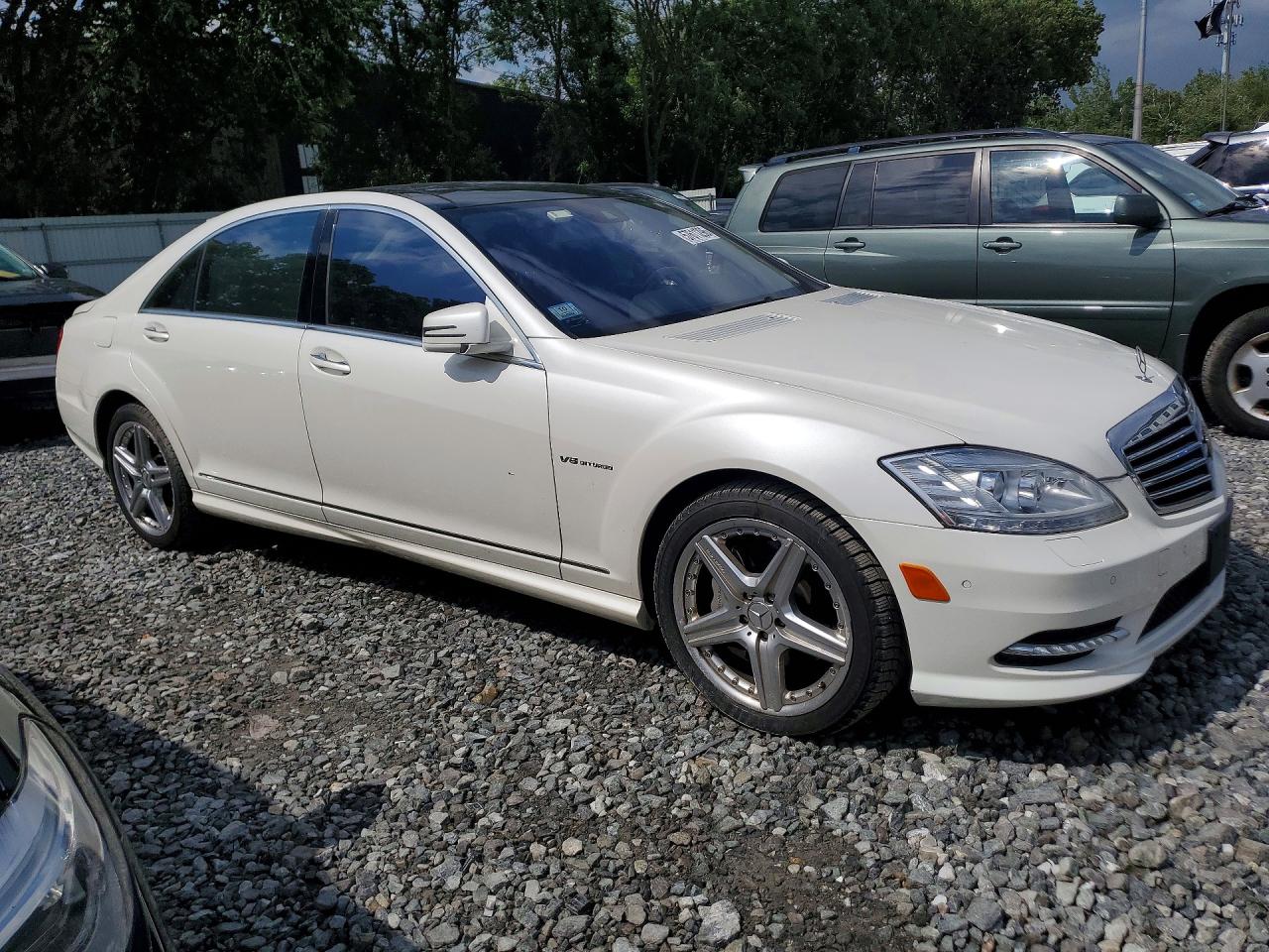 2013 Mercedes-benz S 550 4matic White vin: WDDNG9EB8DA531212