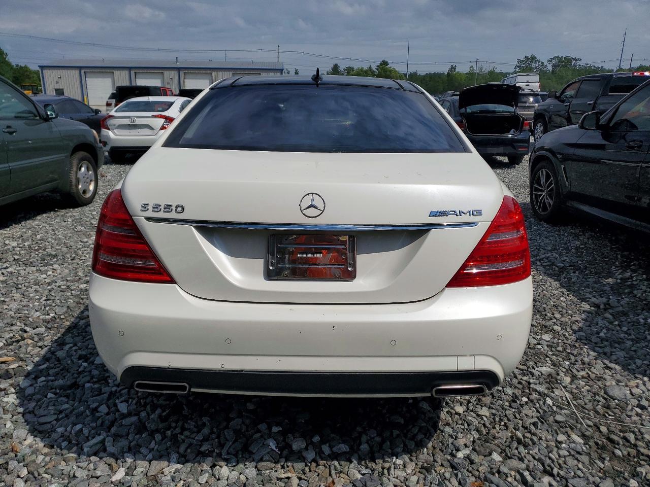 2013 Mercedes-benz S 550 4matic White vin: WDDNG9EB8DA531212