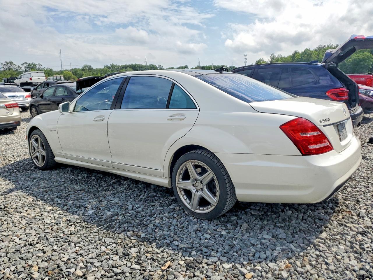 2013 Mercedes-benz S 550 4matic White vin: WDDNG9EB8DA531212