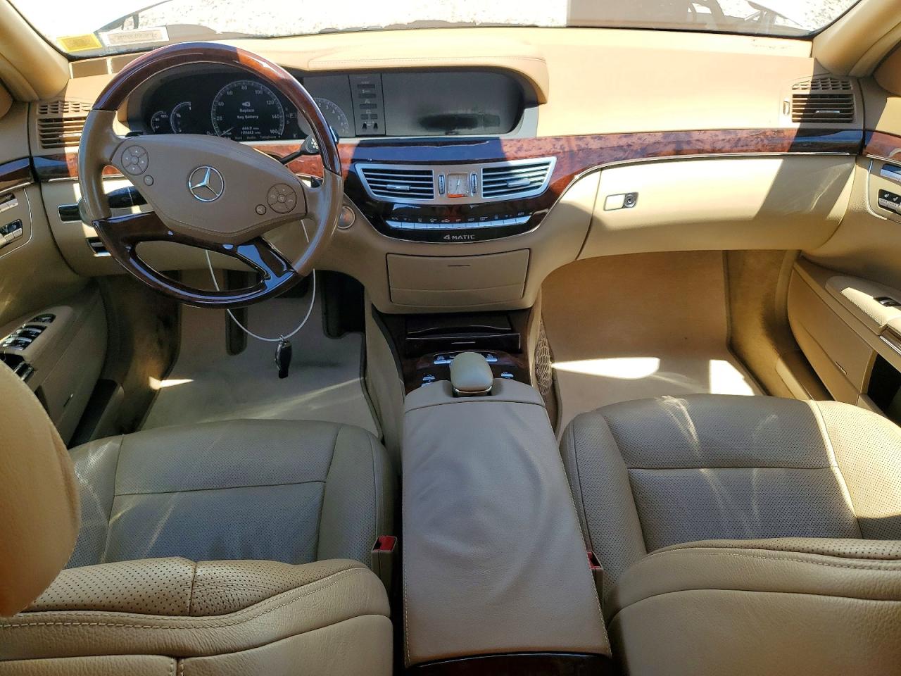 2012 Mercedes-benz S 550 4matic White vin: WDDNG9EB9CA474775