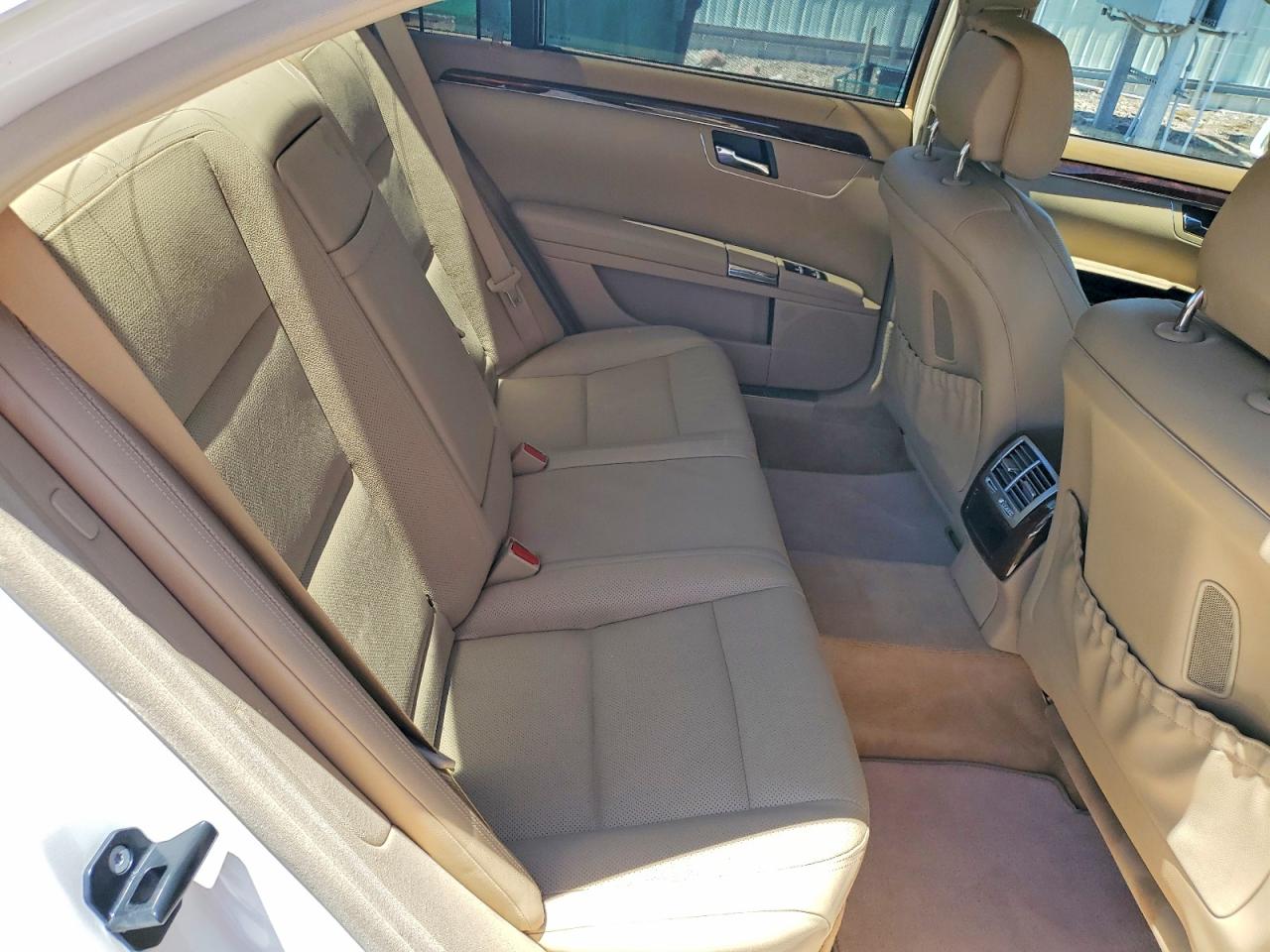 2012 Mercedes-benz S 550 4matic White vin: WDDNG9EB9CA474775