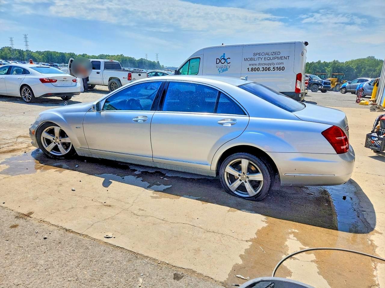 2012 Mercedes-benz S 550 4matic Silver vin: WDDNG9EBXCA452185
