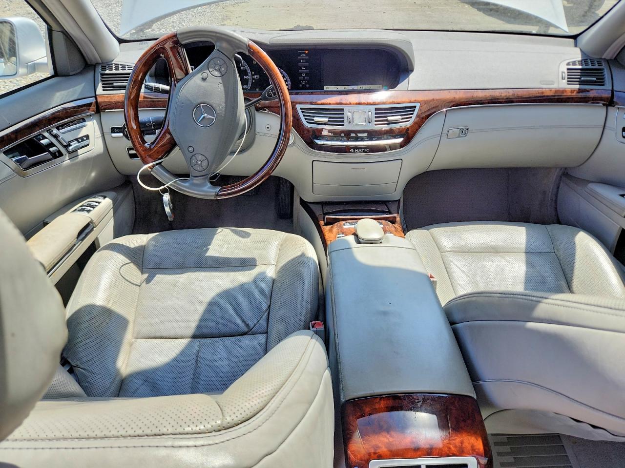 2012 Mercedes-benz S 550 4matic Silver vin: WDDNG9EBXCA452185
