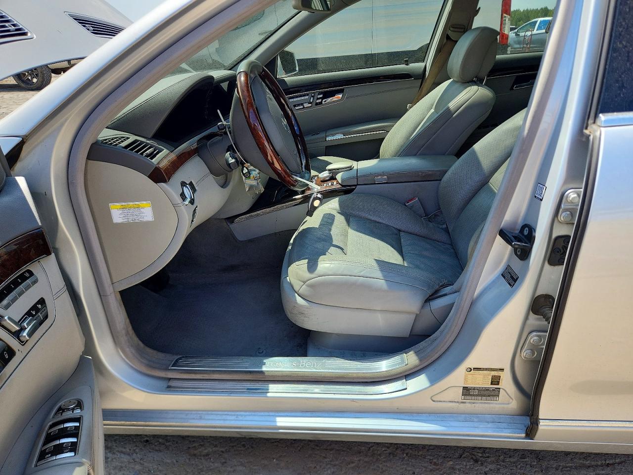 2012 Mercedes-benz S 550 4matic Silver vin: WDDNG9EBXCA452185