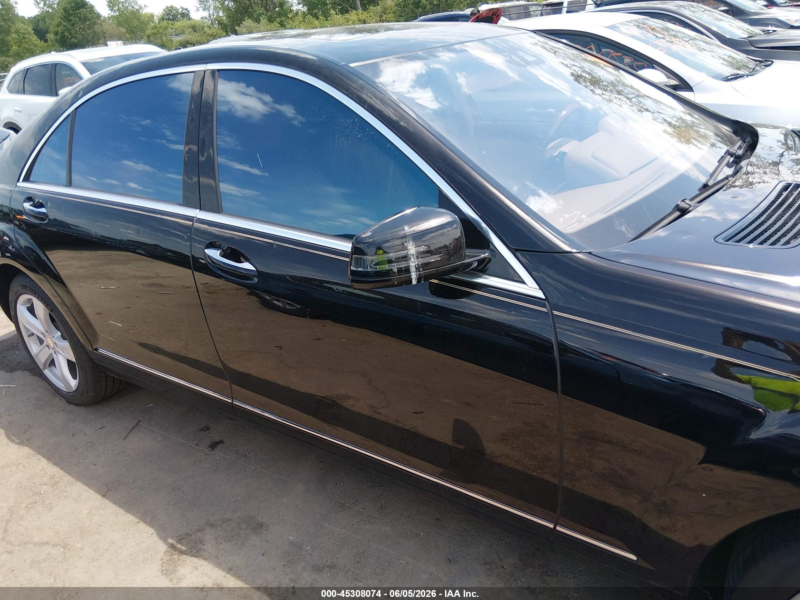 2013 Mercedes-benz S 550 4matic Black vin: WDDNG9EBXDA526187