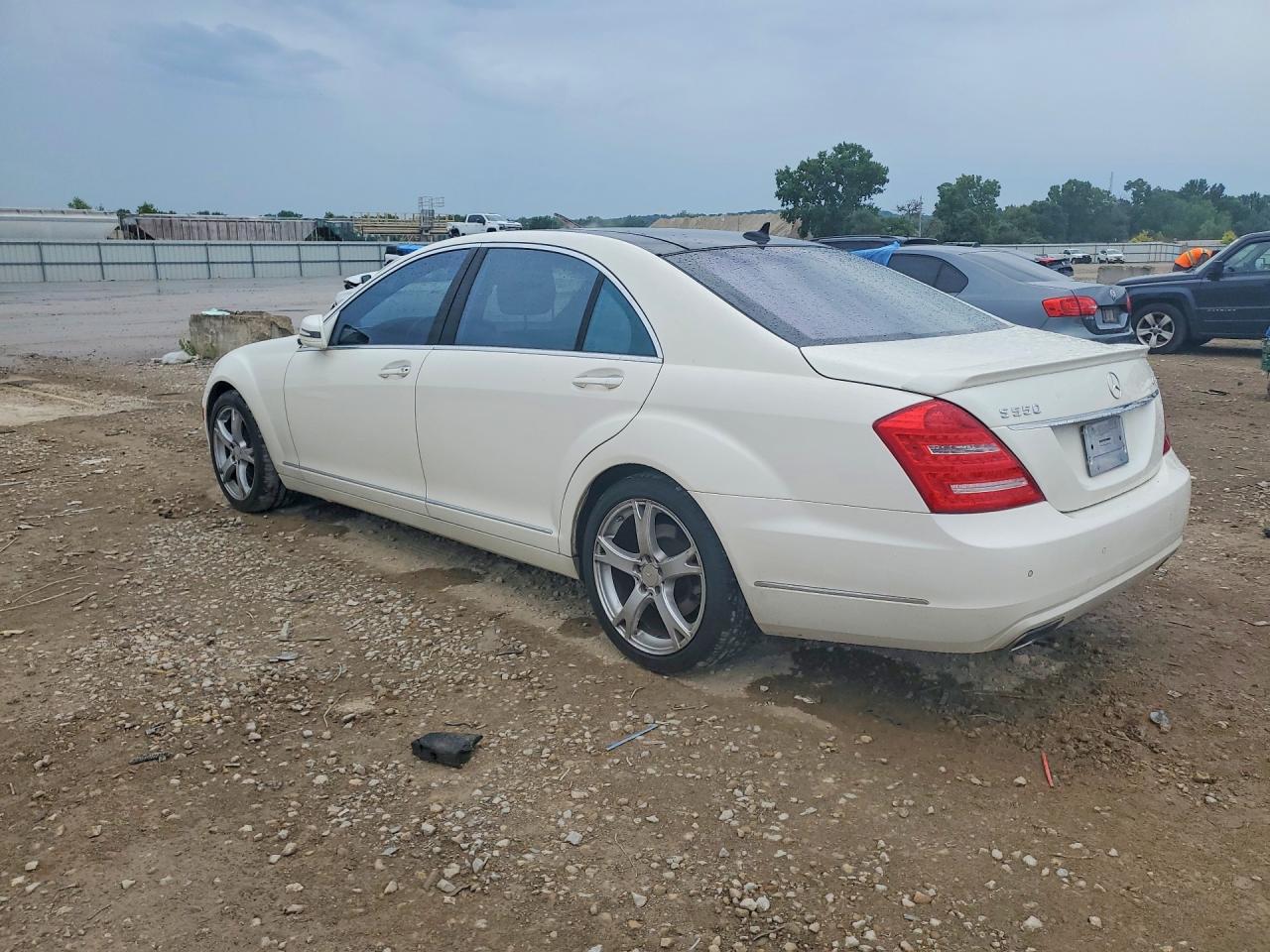 2013 Mercedes-benz S 550 4matic White vin: WDDNG9EBXDA535276