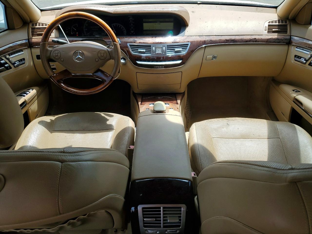 2010 Mercedes-benz S 400 White vin: WDDNG9FB3AA302186