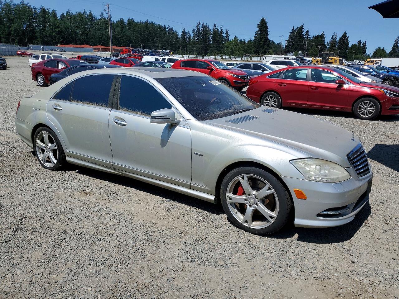 2011 Mercedes-benz S 400 Silver vin: WDDNG9FB6BA384898