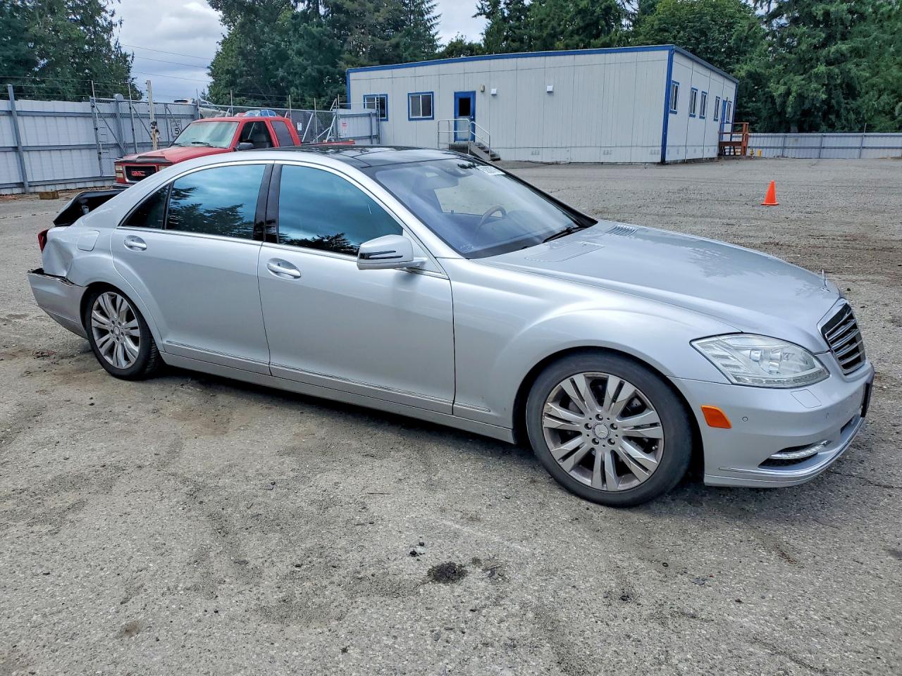 2010 Mercedes-benz S 400 Silver vin: WDDNG9FB7AA300554