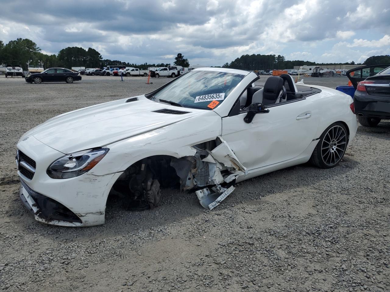 2018 Mercedes-benz Slc 300   White vin: WDDPK3JA0JF156030