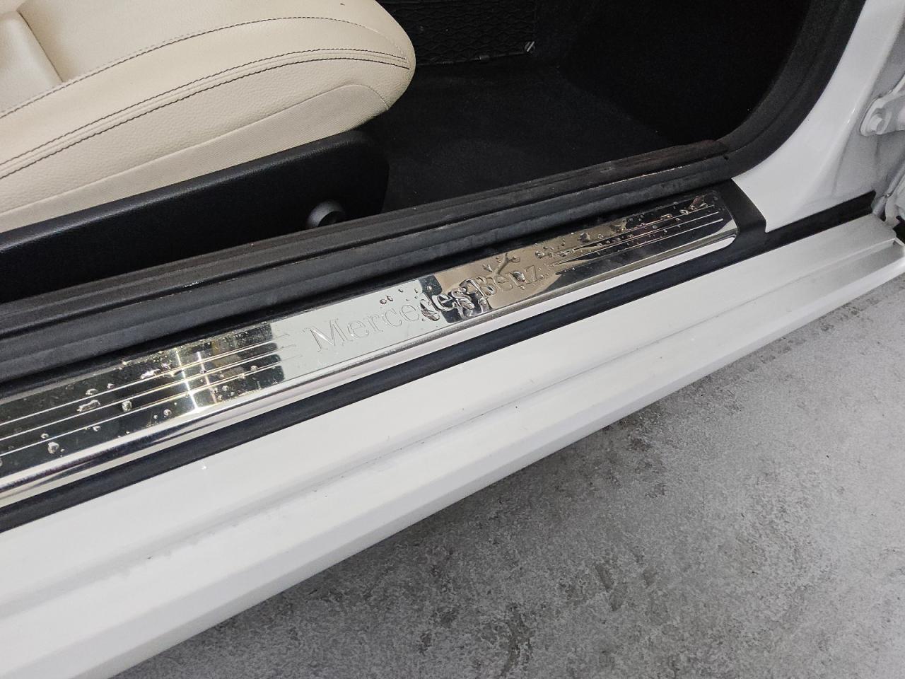 2018 Mercedes-benz Slc 300 White vin: WDDPK3JA1JF155470 Damage: Right Rocker Panel, Multiple Scratches Heavy, 2