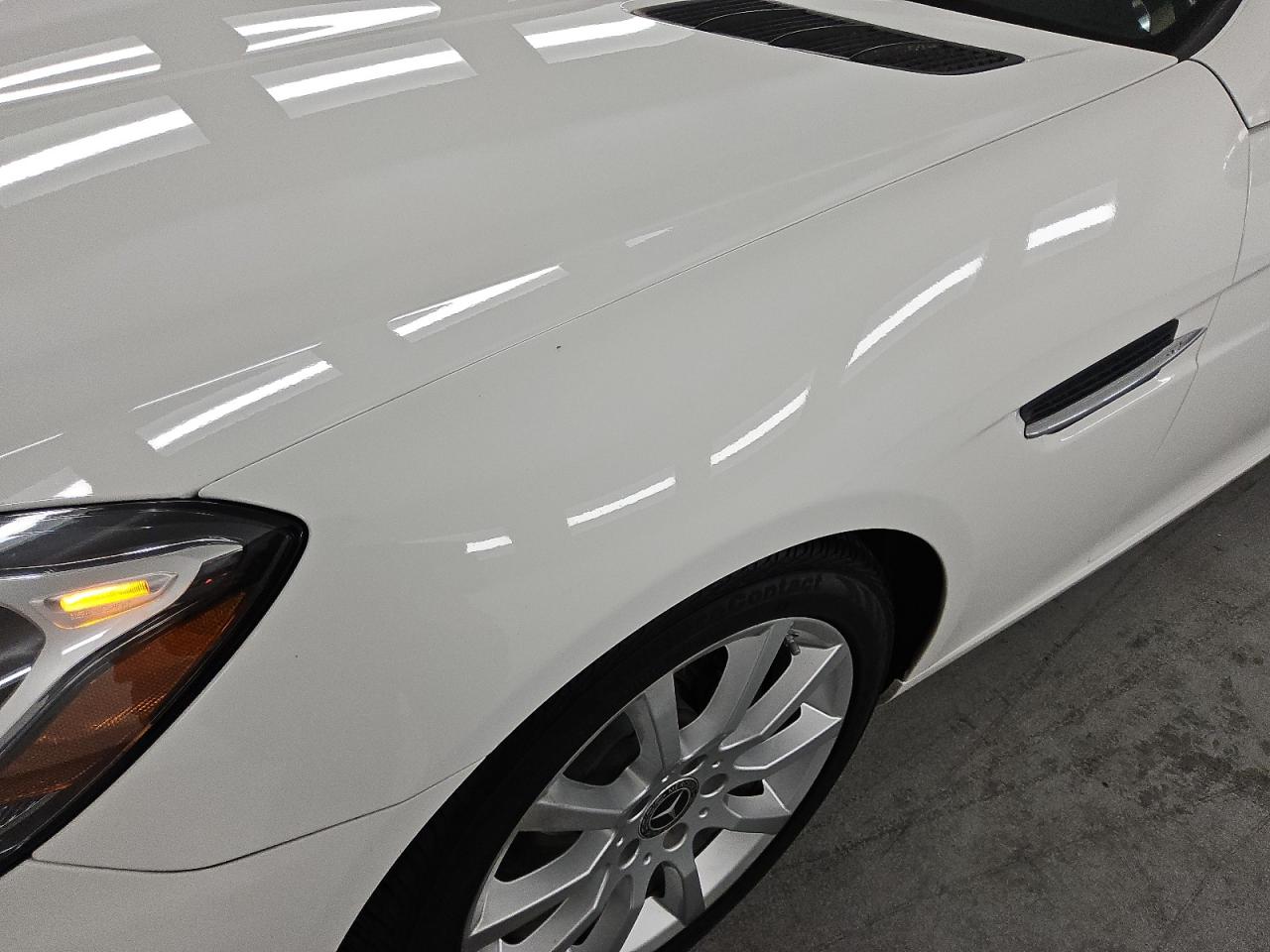 2018 Mercedes-benz Slc 300 White vin: WDDPK3JA1JF155470 Damage: Left Front Fender, Chipped, 1