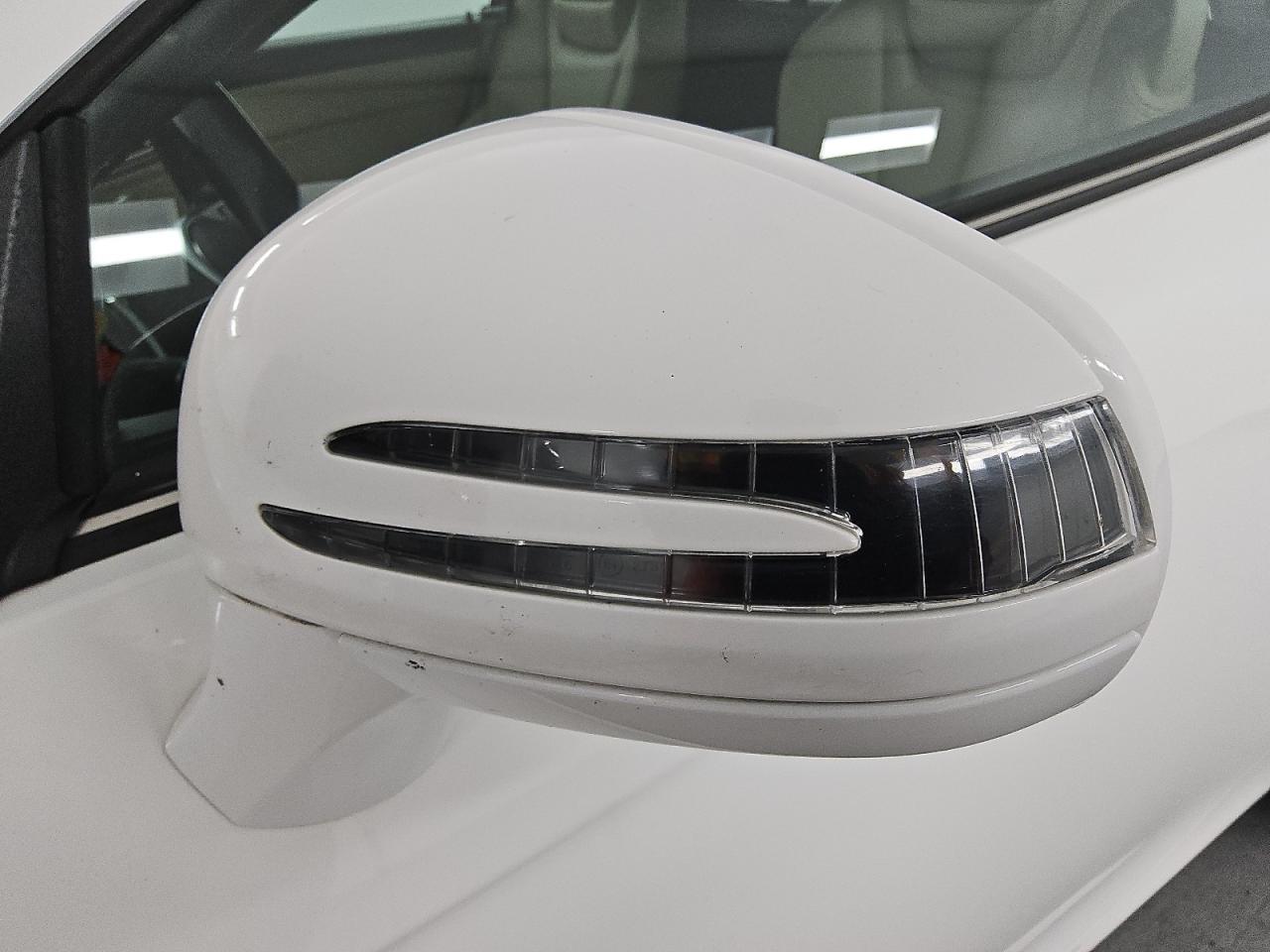 2018 Mercedes-benz Slc 300 White vin: WDDPK3JA1JF155470 Damage: Lf Mirror Cover, Chipped, 3