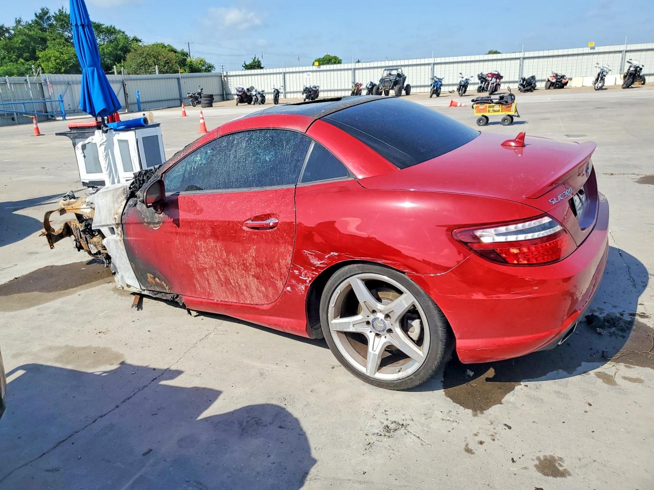 2016 Mercedes-benz Slk 300 Red vin: WDDPK3JA6GF124031