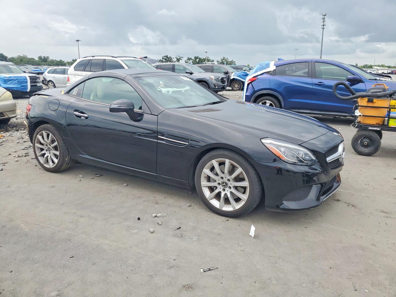 2018 Mercedes-benz Slc 300 Black vin: WDDPK3JA6JF155982