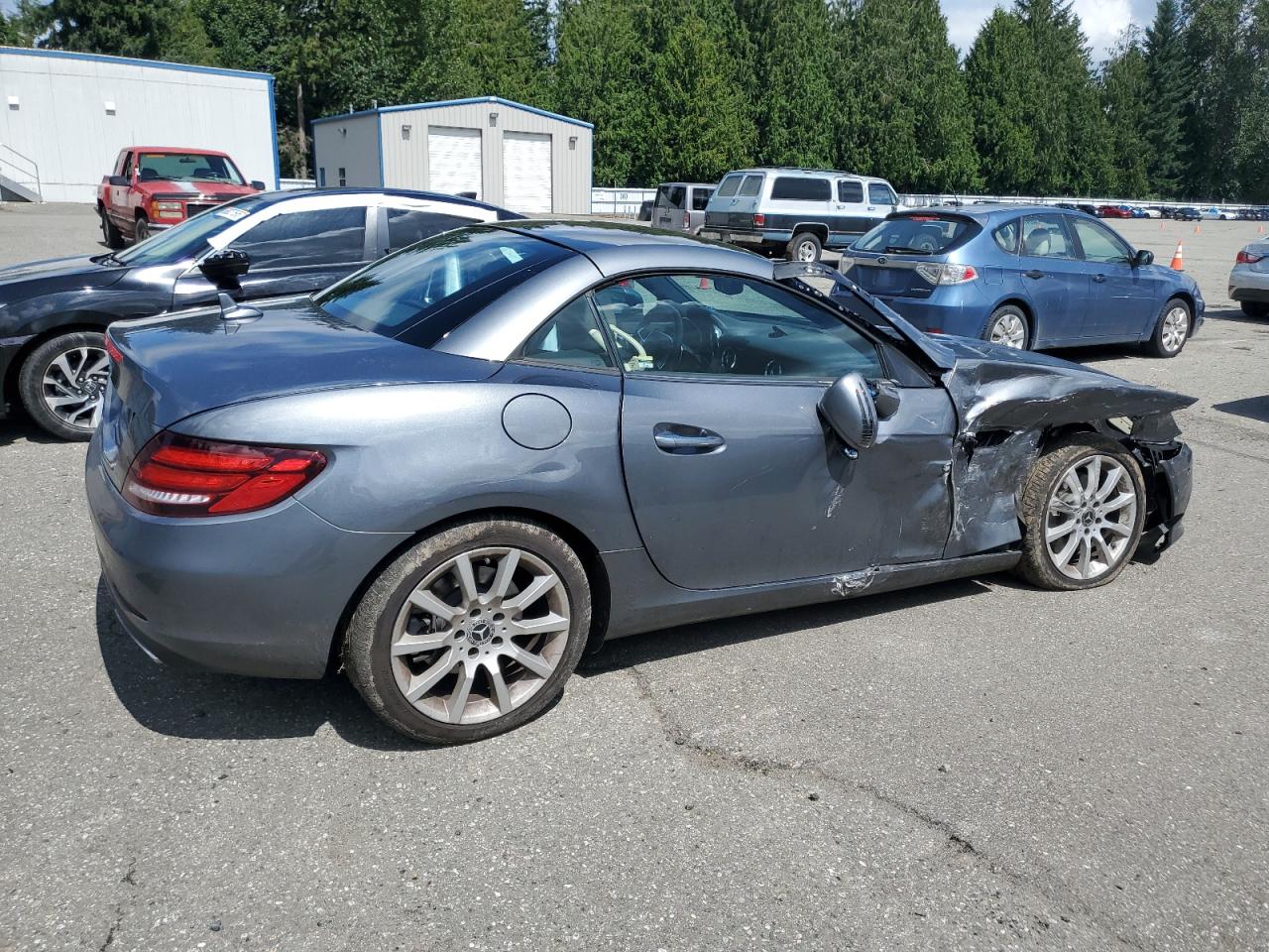 2018 Mercedes-benz Slc 300   Gray vin: WDDPK3JA7JF150600