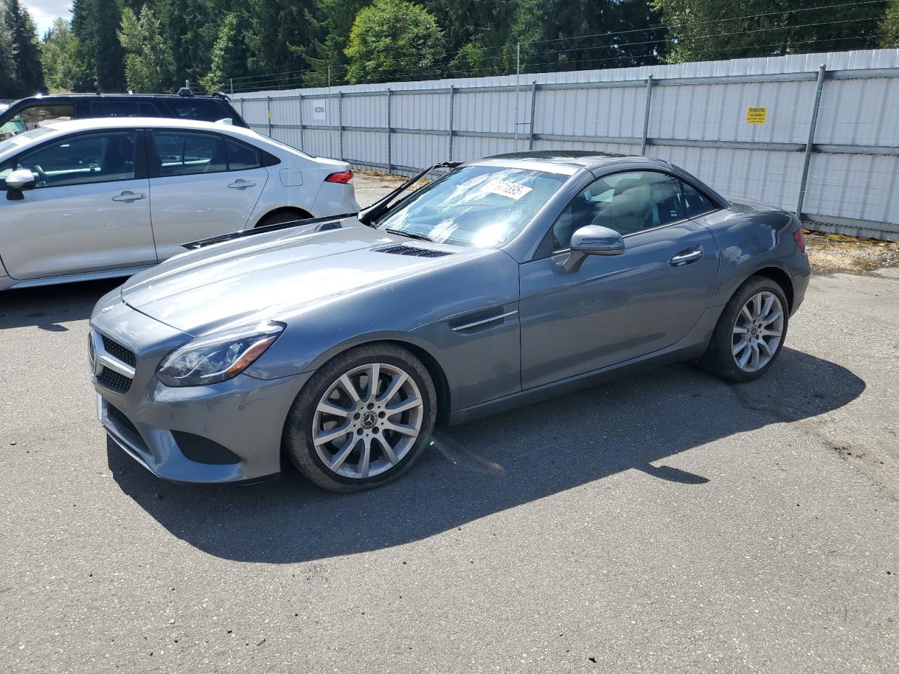 2018 Mercedes-benz Slc 300   Серый vin: WDDPK3JA7JF150600