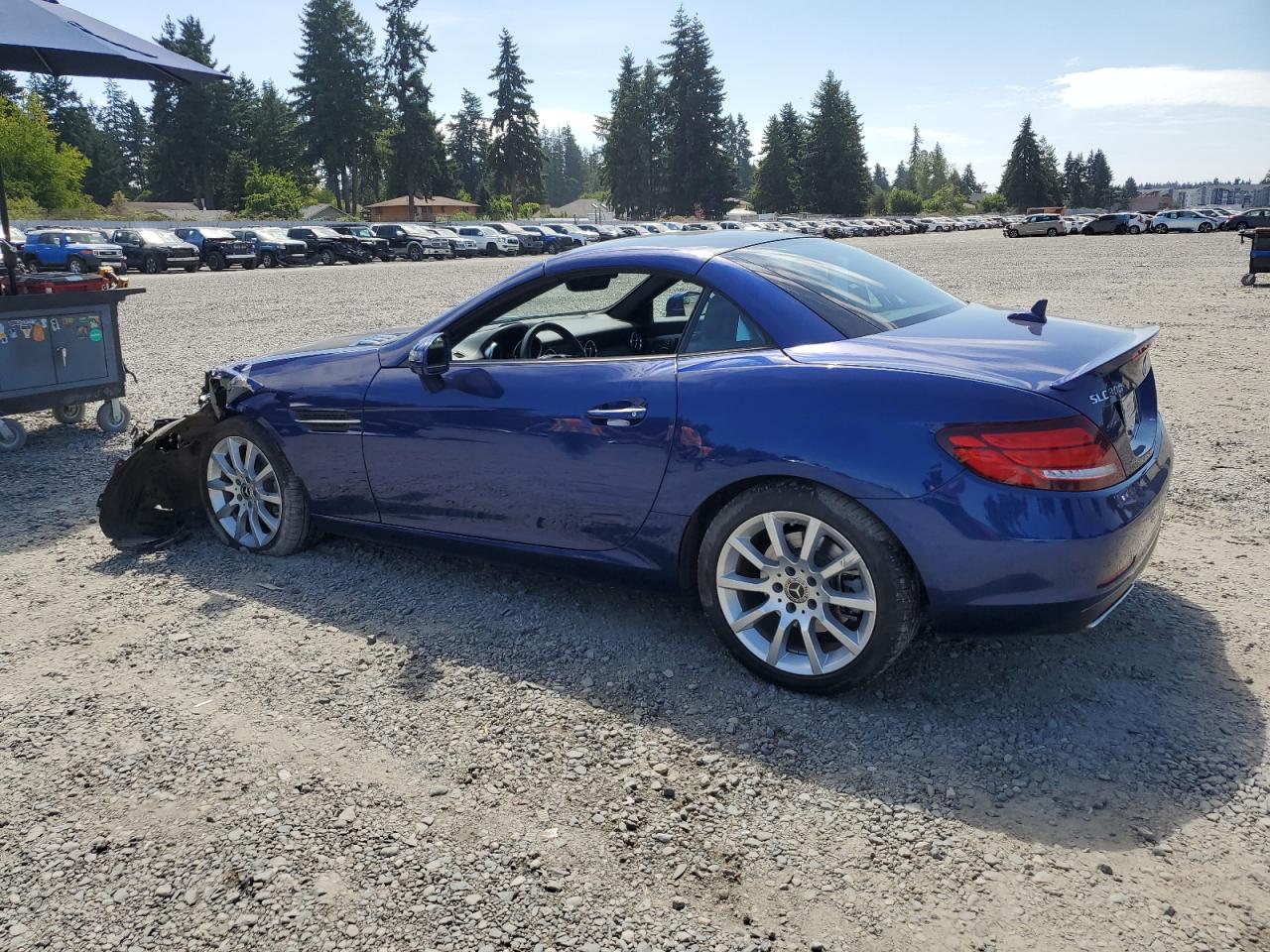 2018 Mercedes-benz Slc 300   Синий vin: WDDPK3JA9JF147455