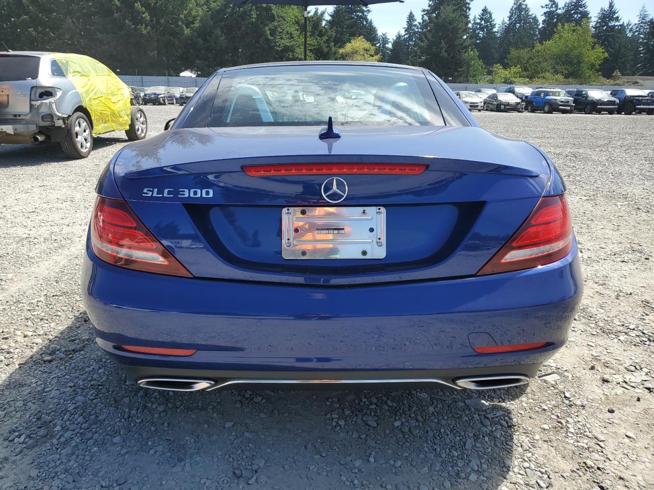 2018 Mercedes-benz Slc 300   Синий vin: WDDPK3JA9JF147455