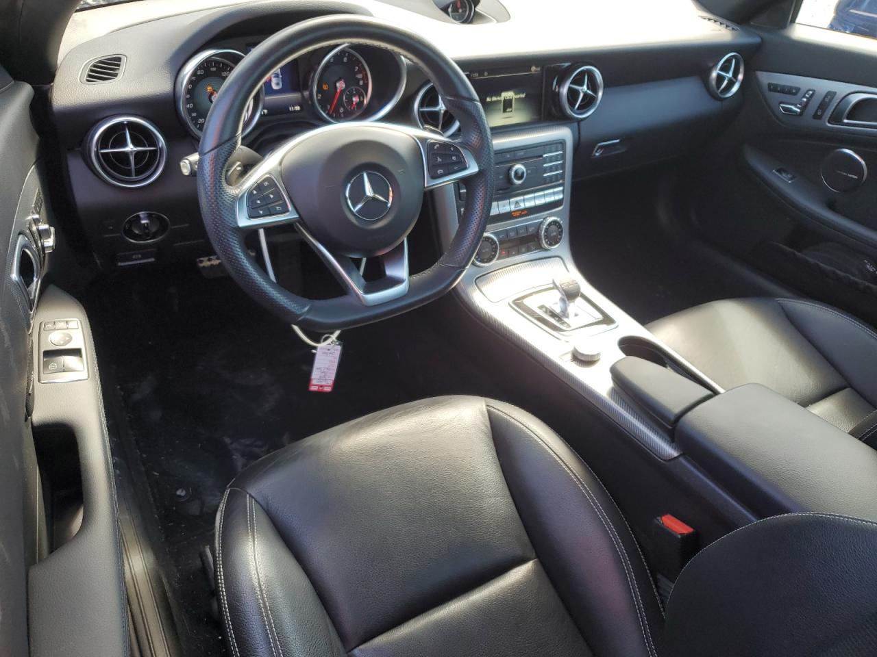 2018 Mercedes-benz Slc 300   Синий vin: WDDPK3JA9JF147455