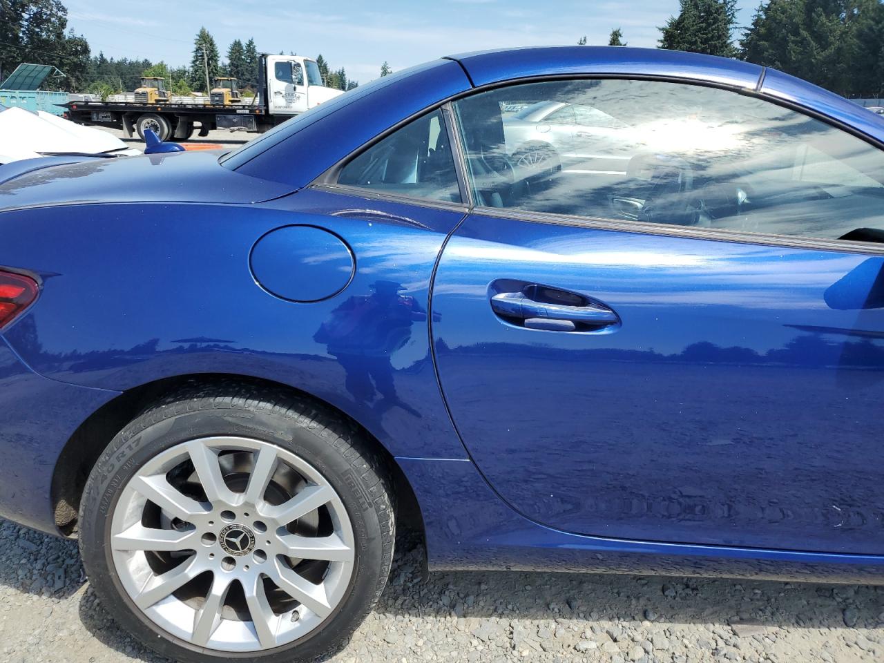 2018 Mercedes-benz Slc 300   Синий vin: WDDPK3JA9JF147455