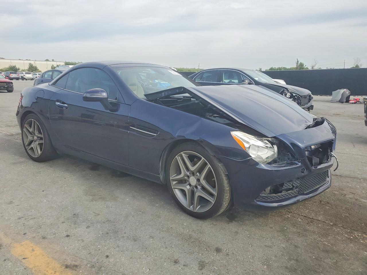 2013 Mercedes-benz Slk 250 Blue vin: WDDPK4HA0DF051780
