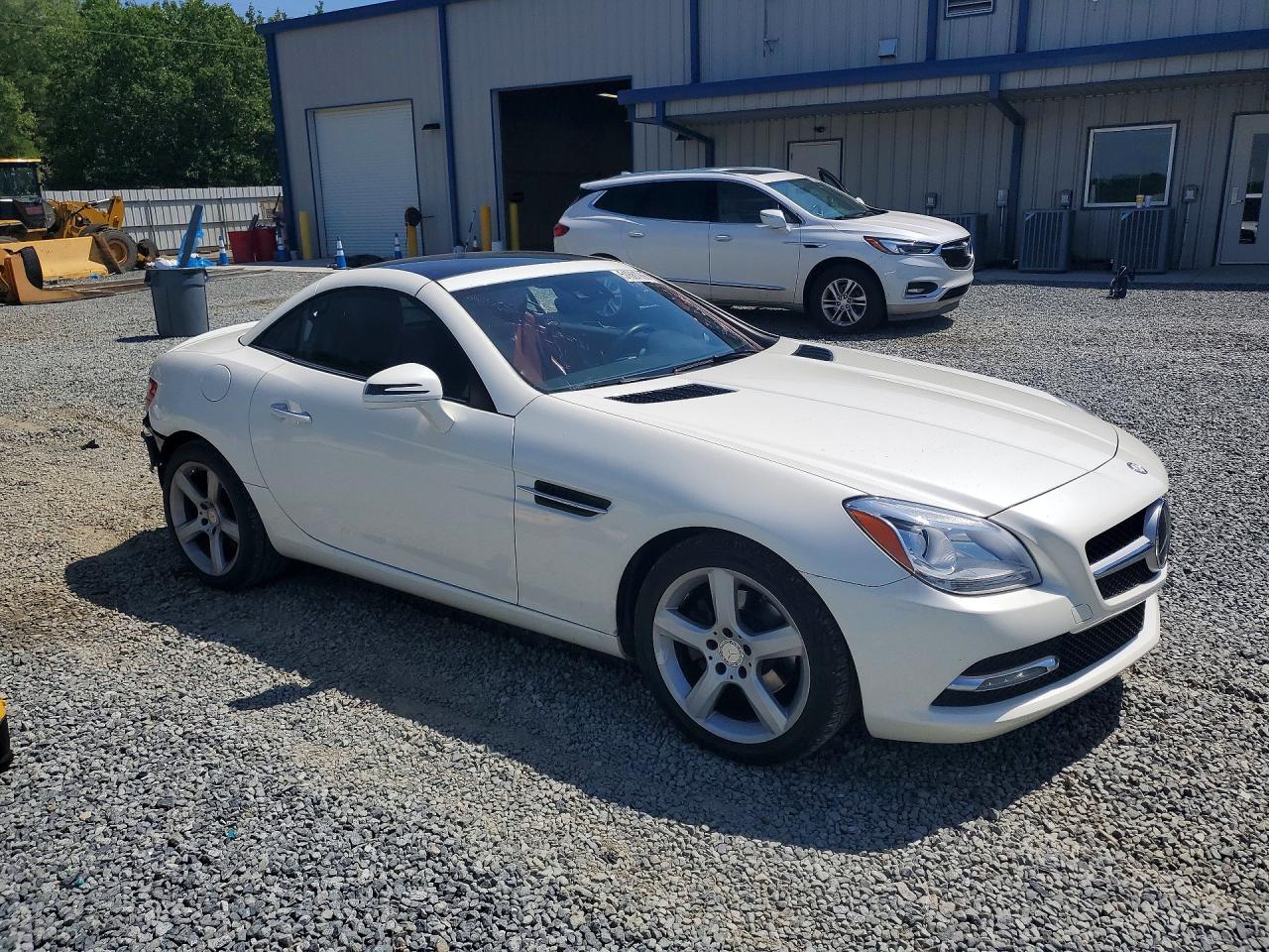 2014 Mercedes-benz Slk 250 White vin: WDDPK4HA0EF079502