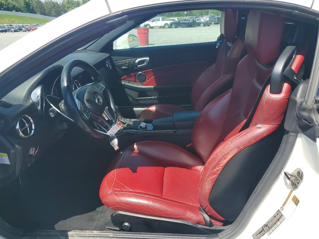 2014 Mercedes-benz Slk 250 White vin: WDDPK4HA0EF079502