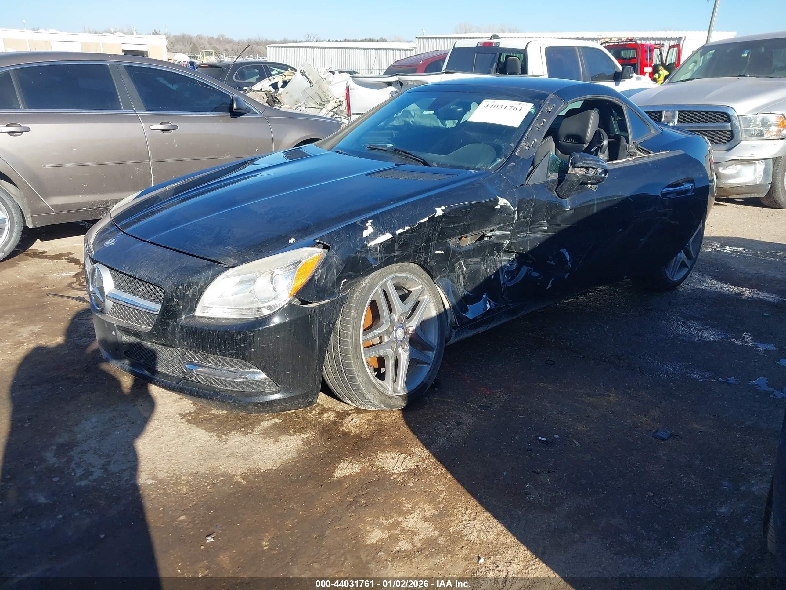 2015 Mercedes-benz Slk 250   Black vin: WDDPK4HA0FF103007
