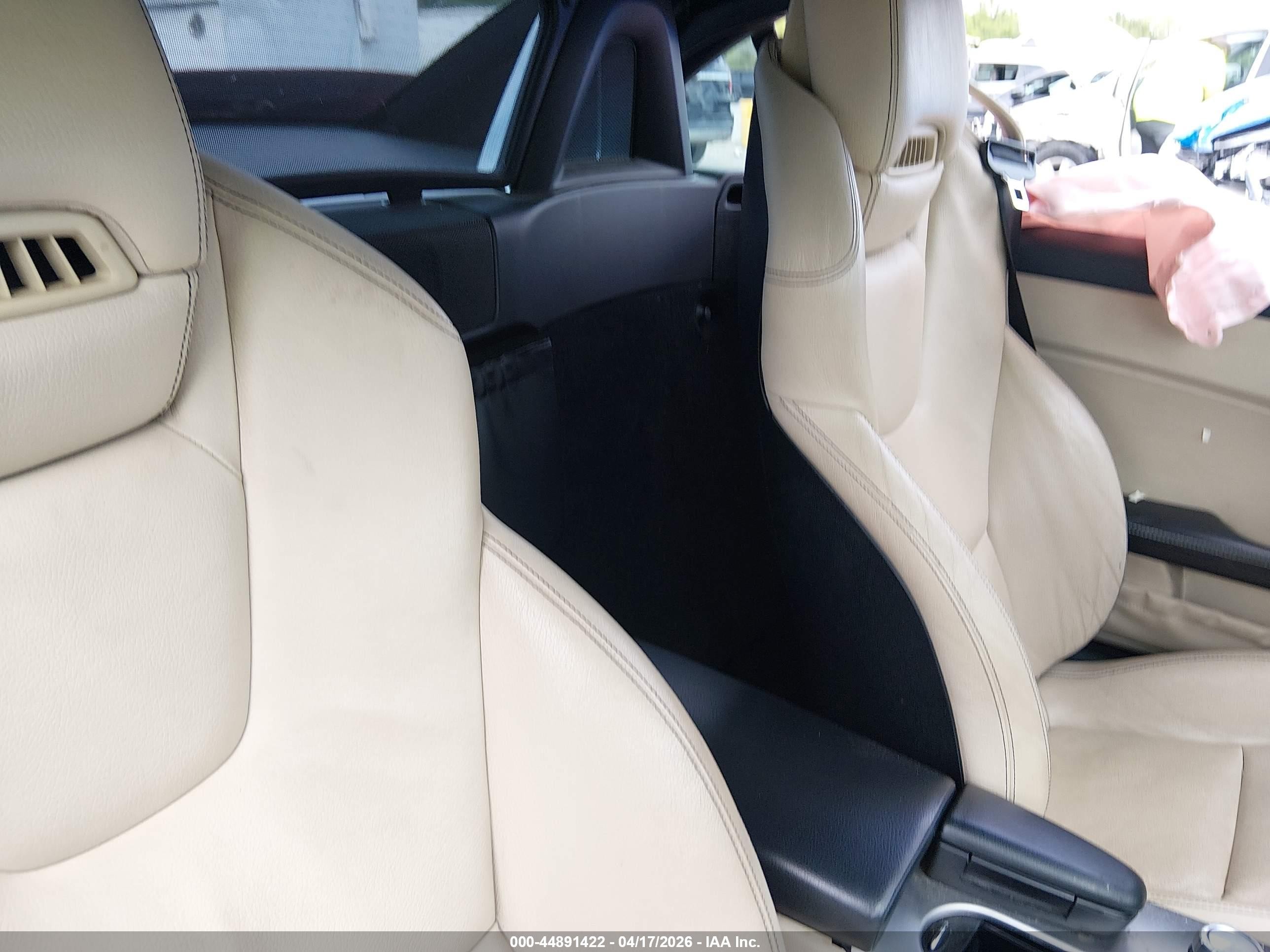 2012 Mercedes-benz Slk 250   Red vin: WDDPK4HA1CF034758