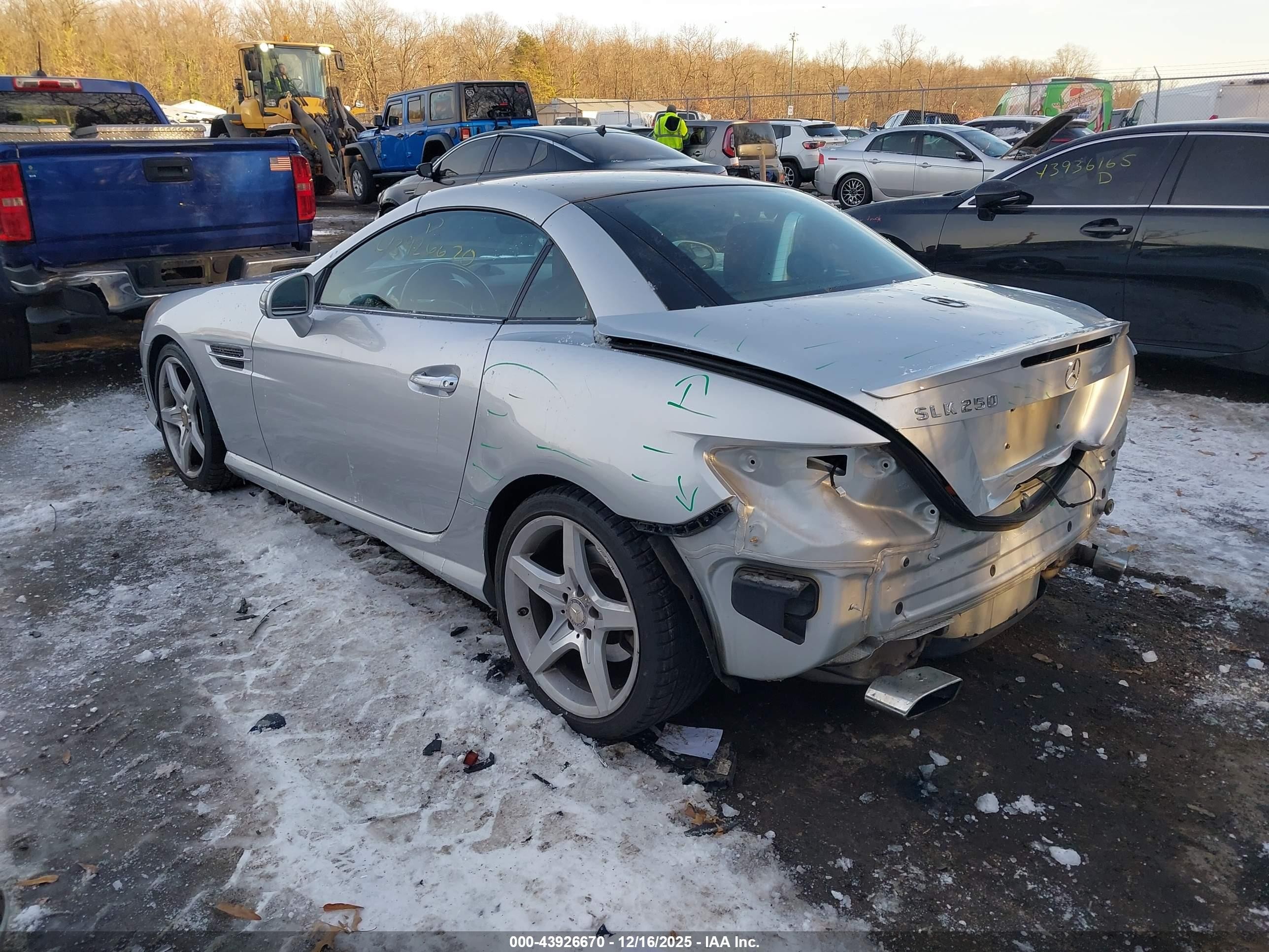 2013 Mercedes-benz Slk 250   Silver vin: WDDPK4HA1DF059743