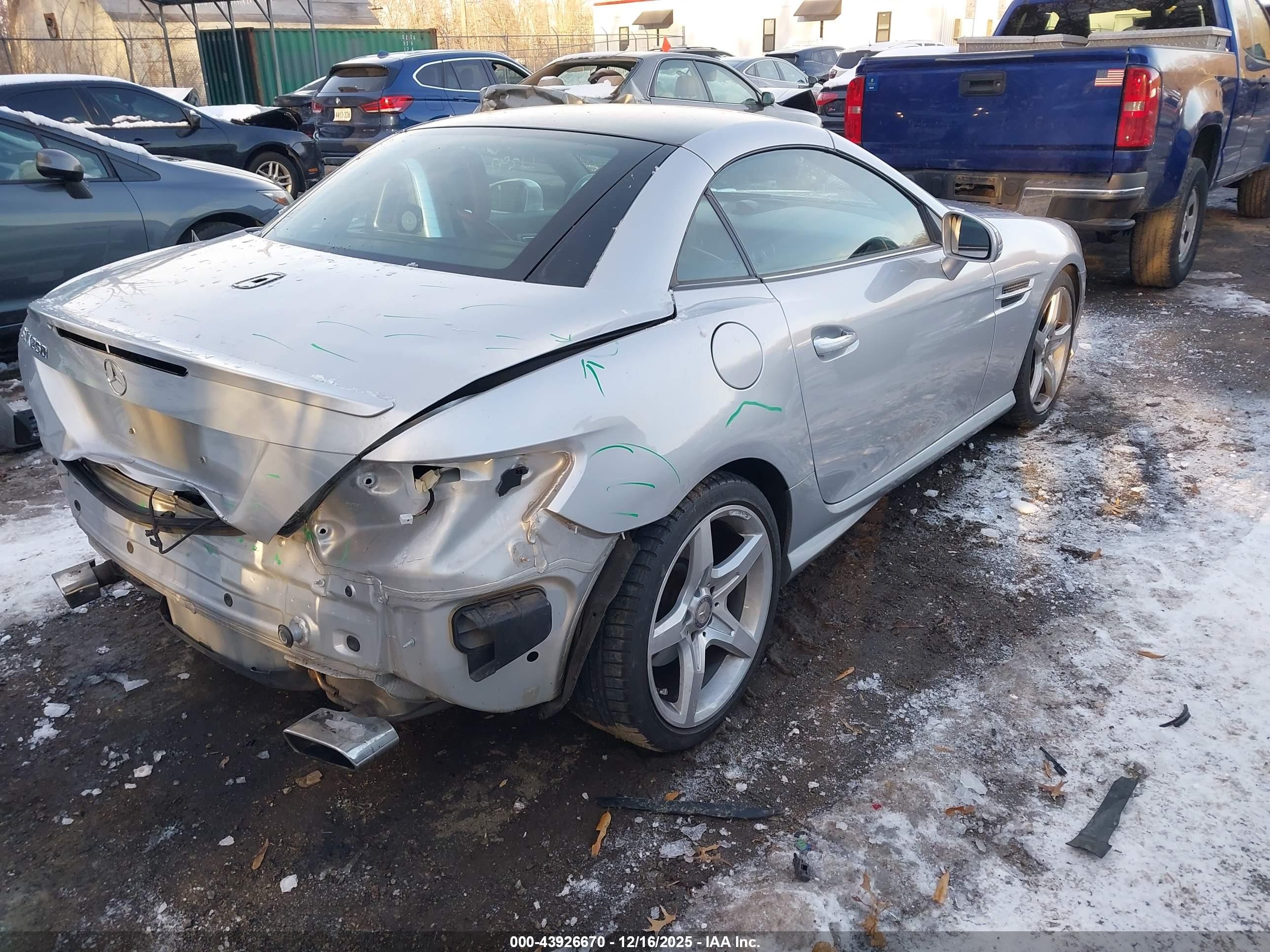 2013 Mercedes-benz Slk 250   Silver vin: WDDPK4HA1DF059743