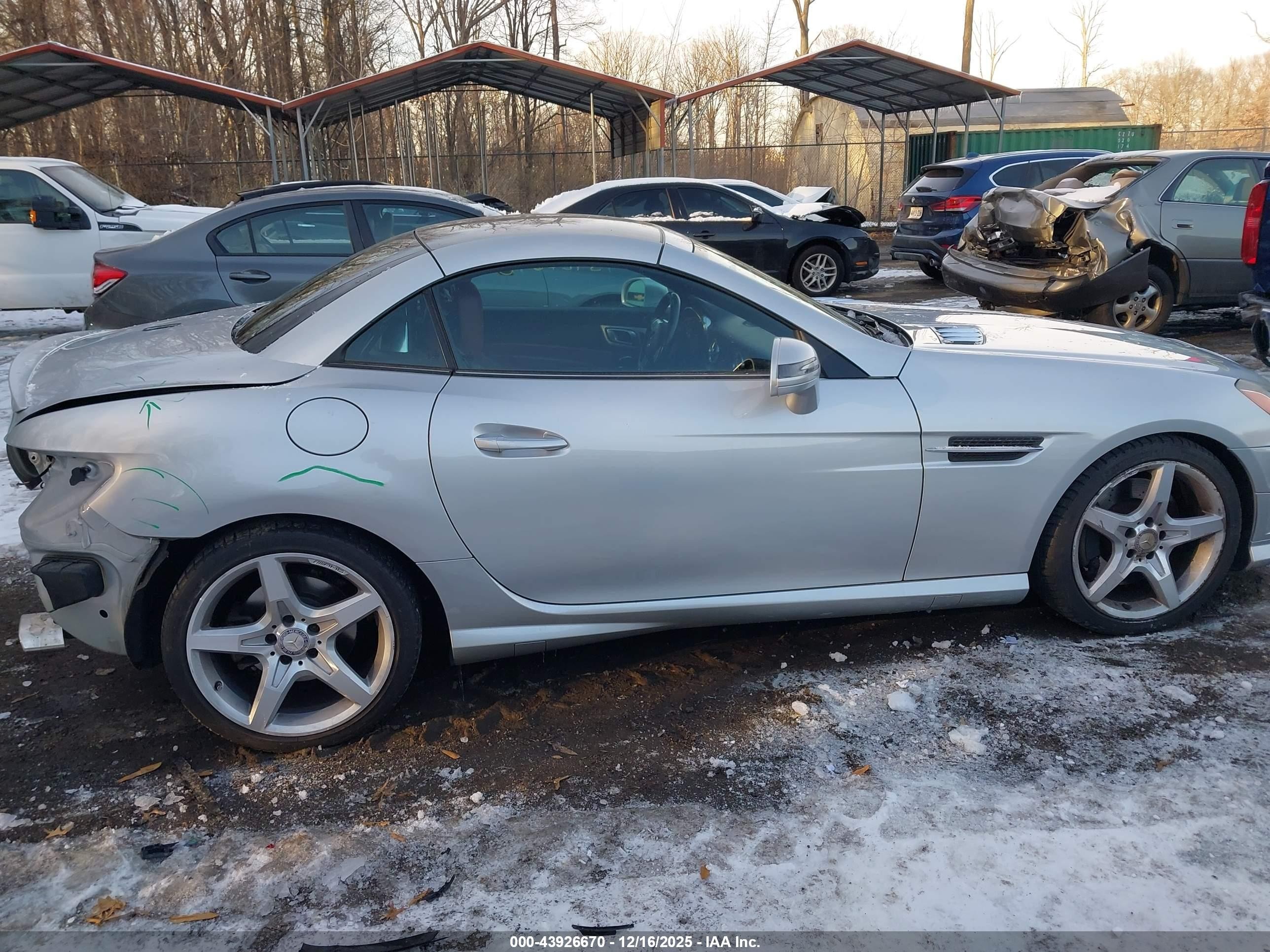 2013 Mercedes-benz Slk 250   Silver vin: WDDPK4HA1DF059743