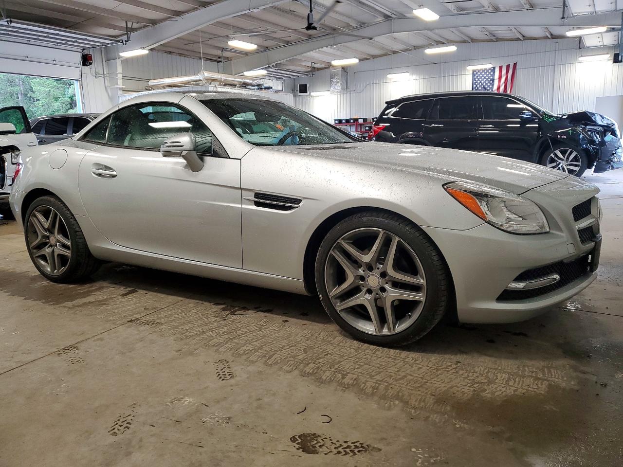 2014 Mercedes-benz Slk 250 Silver vin: WDDPK4HA1EF079055