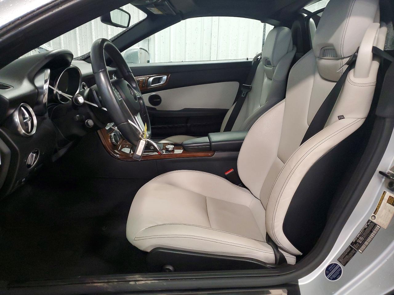 2014 Mercedes-benz Slk 250 Silver vin: WDDPK4HA1EF079055