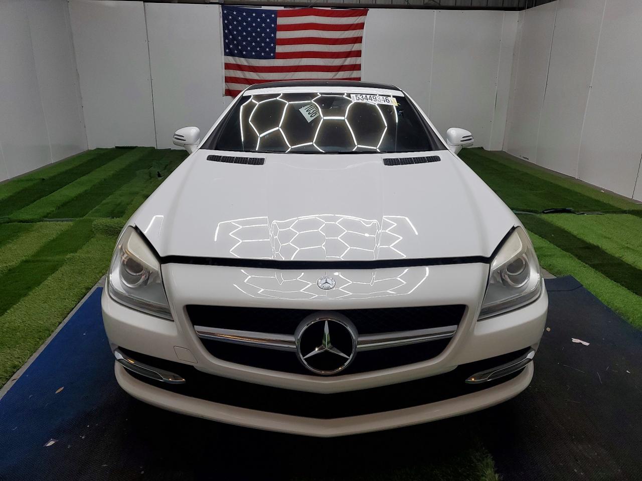 2015 Mercedes-benz Slk 250 White vin: WDDPK4HA1FF099369