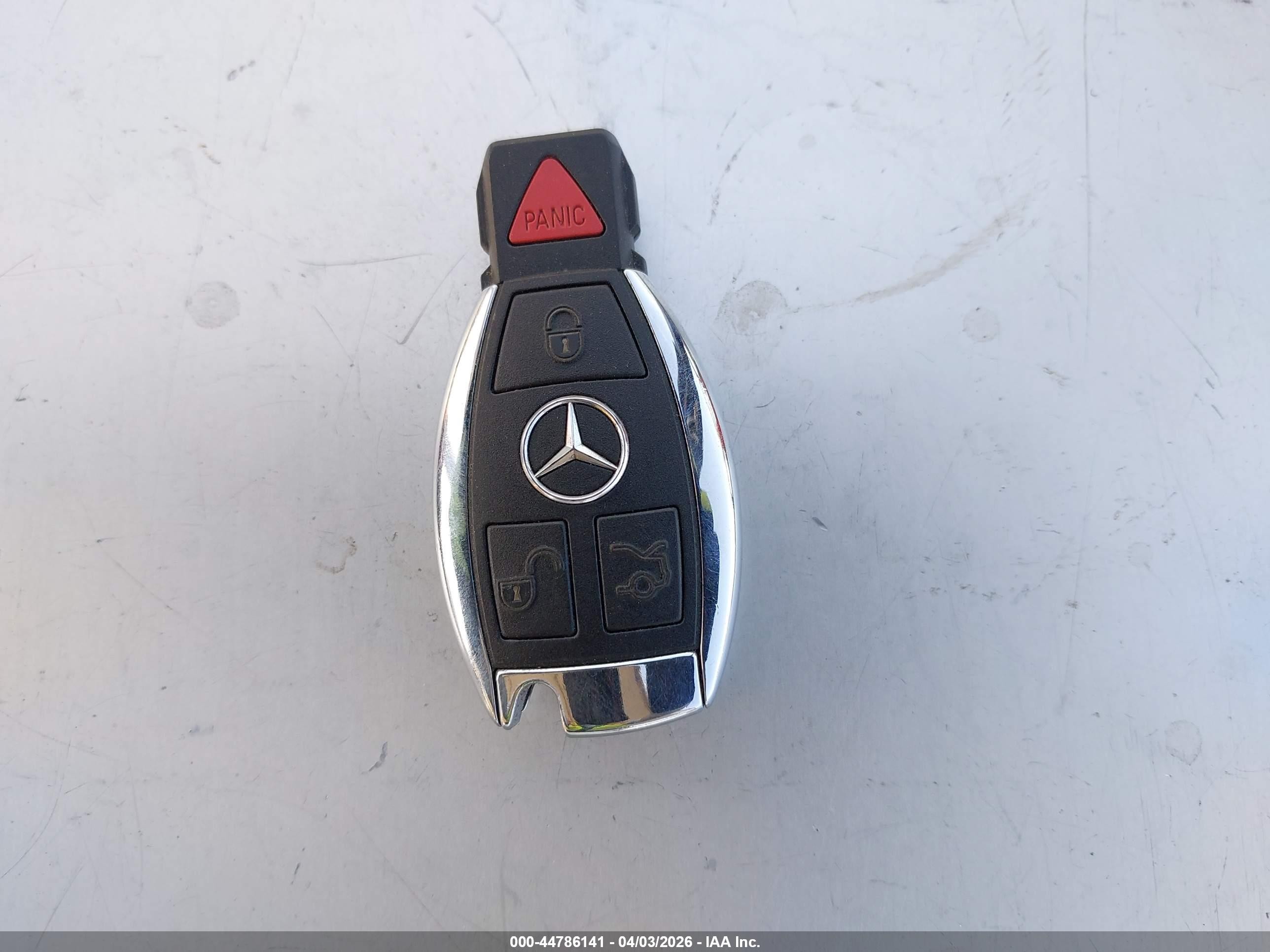 2015 Mercedes-benz Slk 250   Красный vin: WDDPK4HA1FF100908