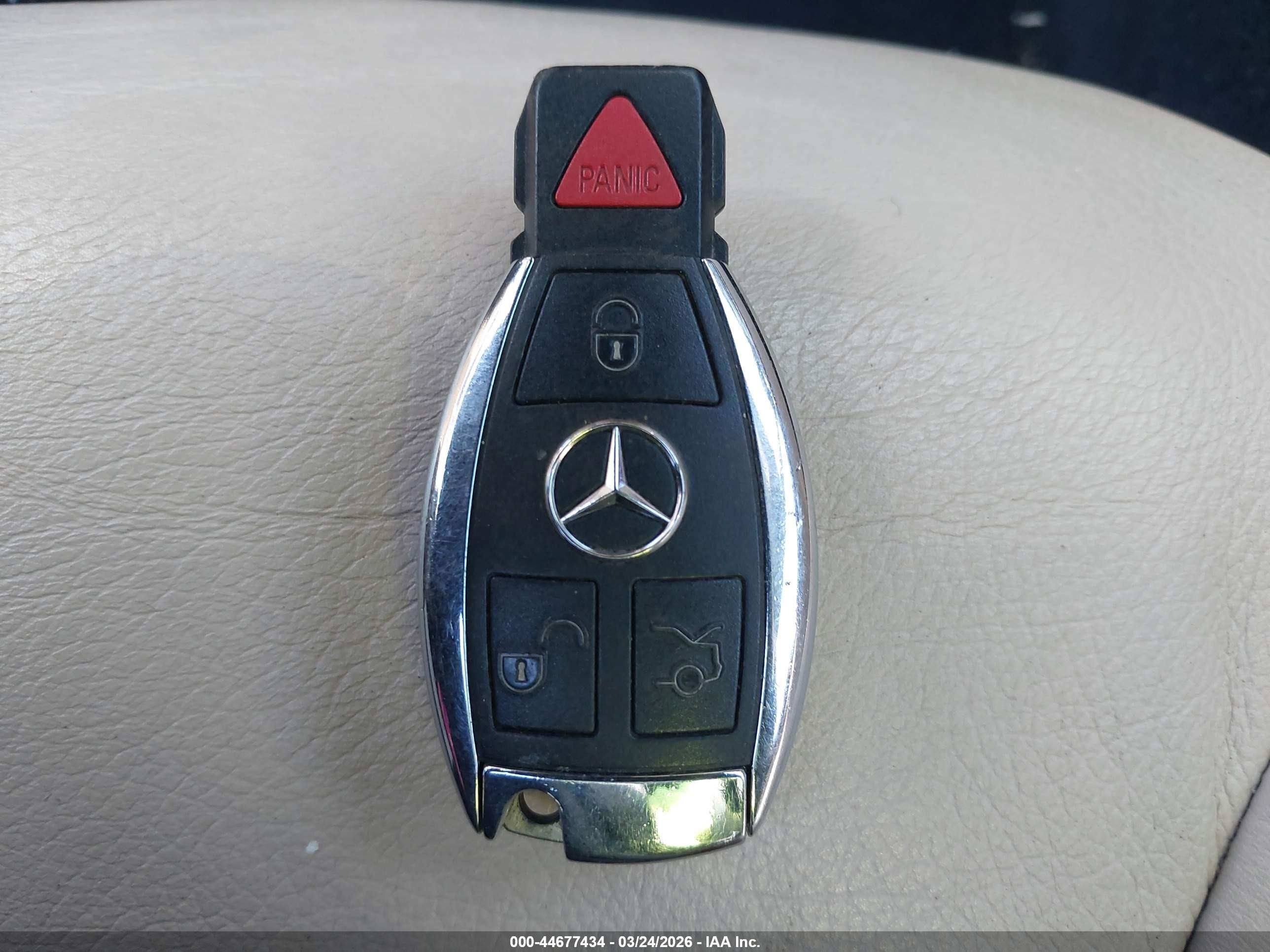 2013 Mercedes-benz Slk 250   Black vin: WDDPK4HA2DF051537