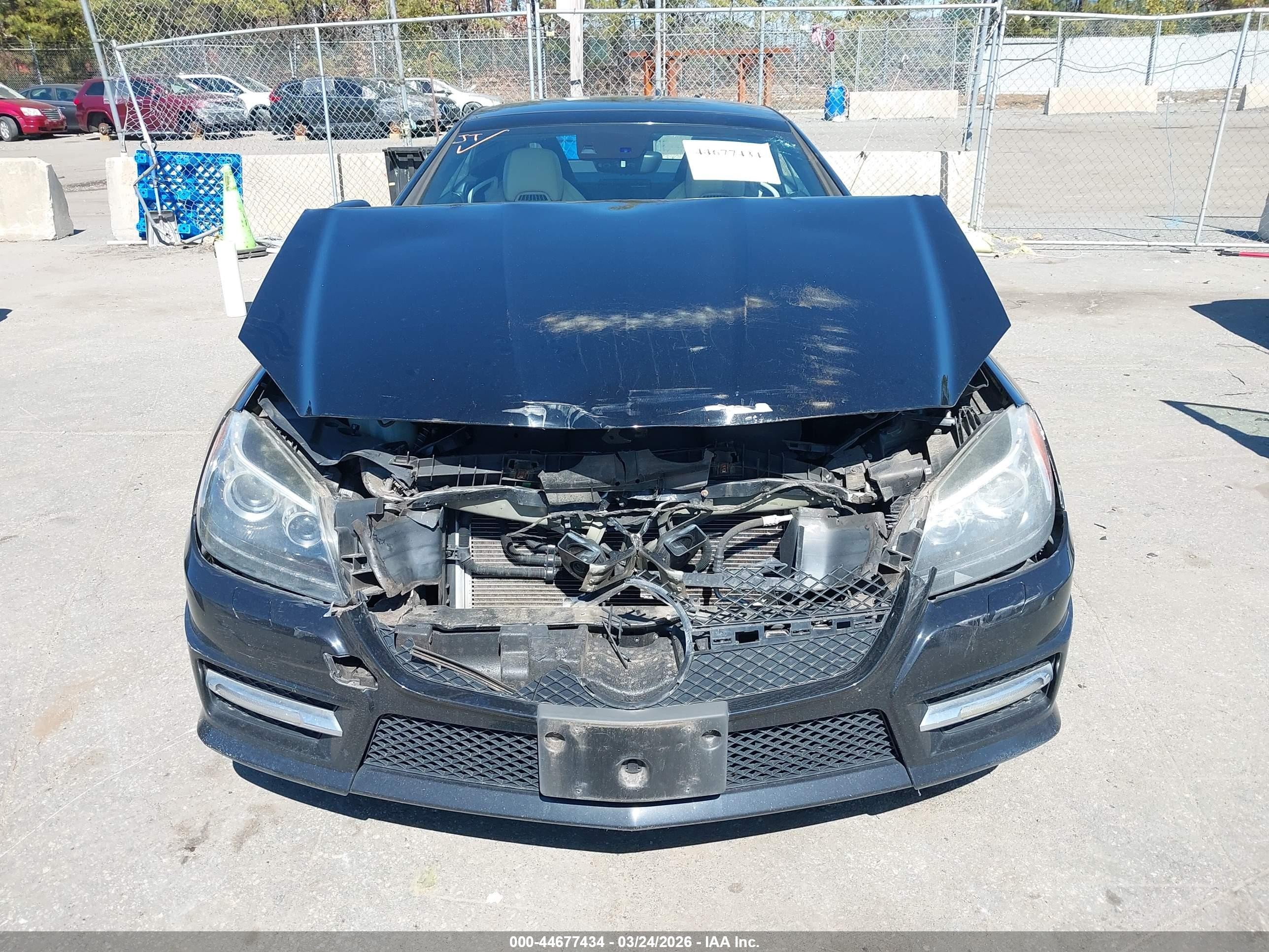 2013 Mercedes-benz Slk 250   Black vin: WDDPK4HA2DF051537