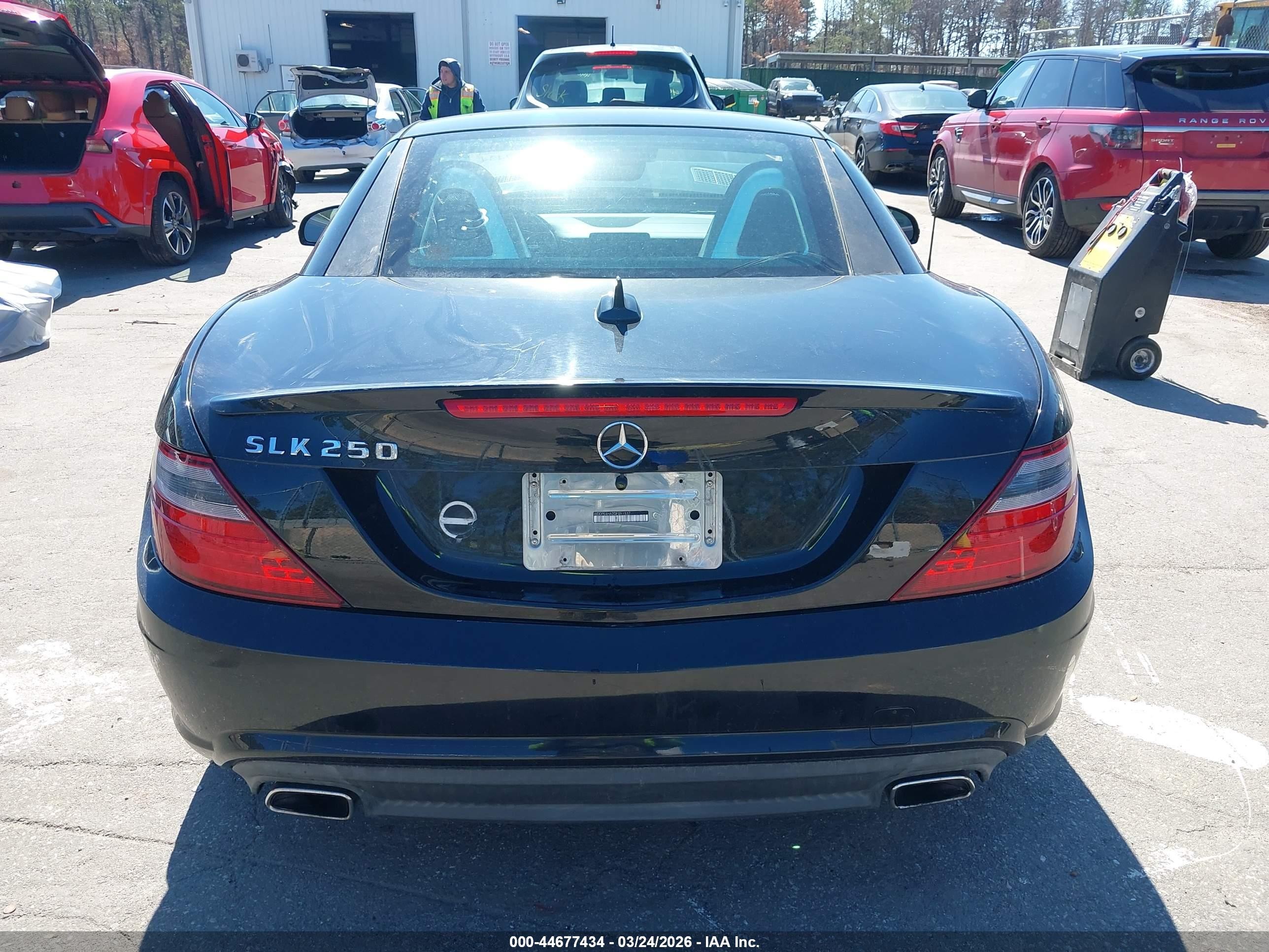 2013 Mercedes-benz Slk 250   Black vin: WDDPK4HA2DF051537