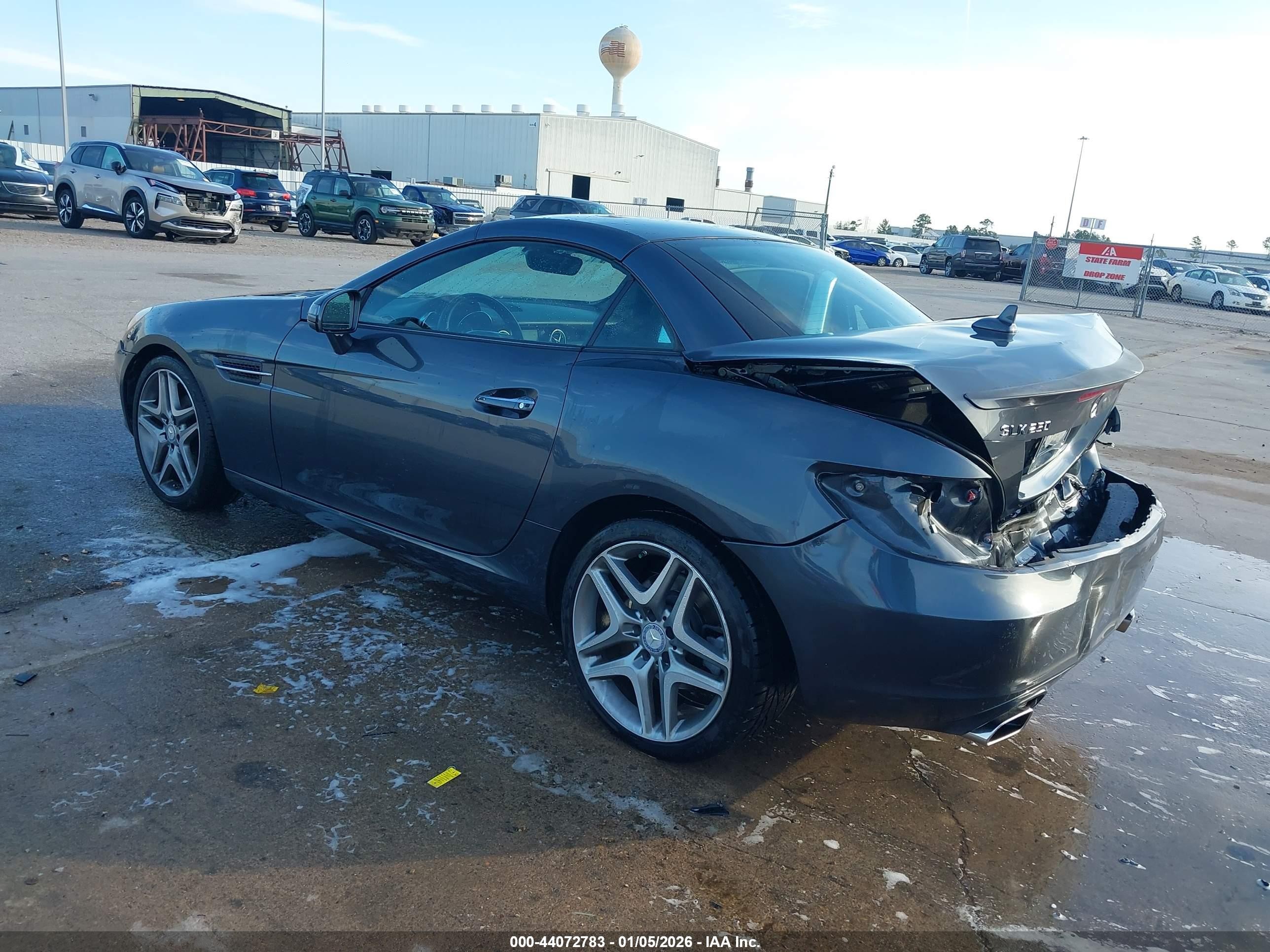 2015 Mercedes-benz Slk 250   Серый vin: WDDPK4HA2FF103008