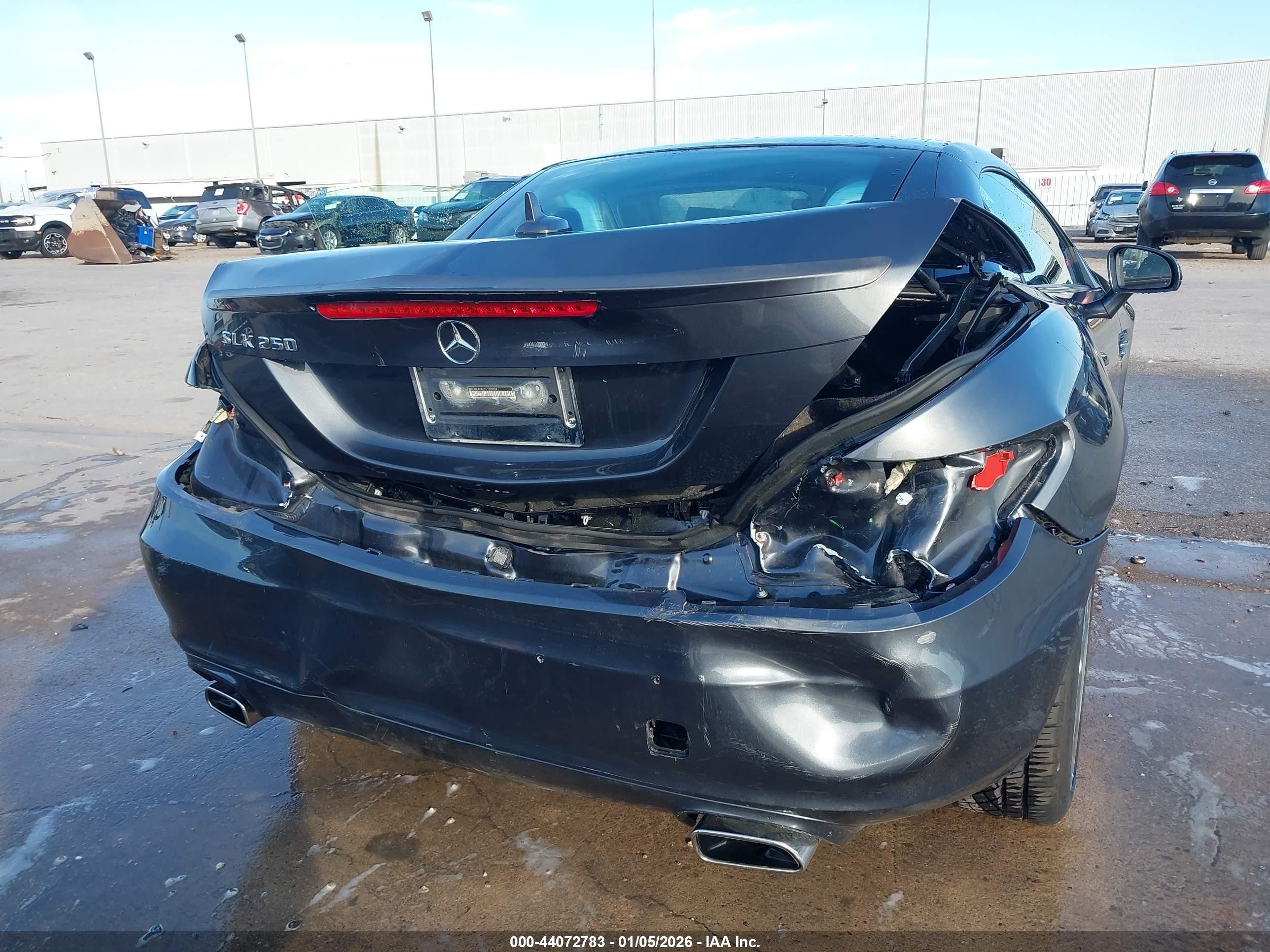 2015 Mercedes-benz Slk 250   Серый vin: WDDPK4HA2FF103008