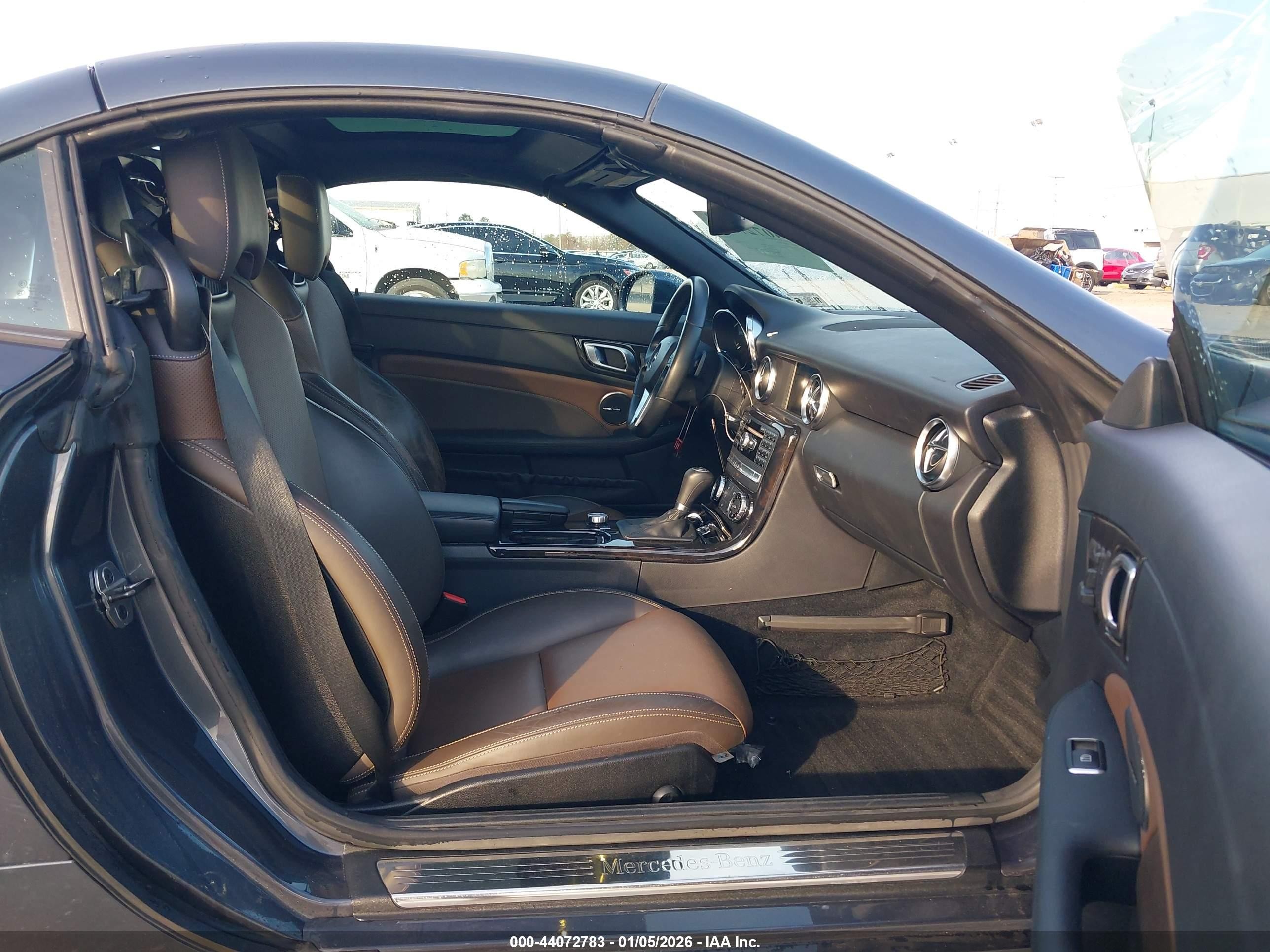 2015 Mercedes-benz Slk 250   Серый vin: WDDPK4HA2FF103008