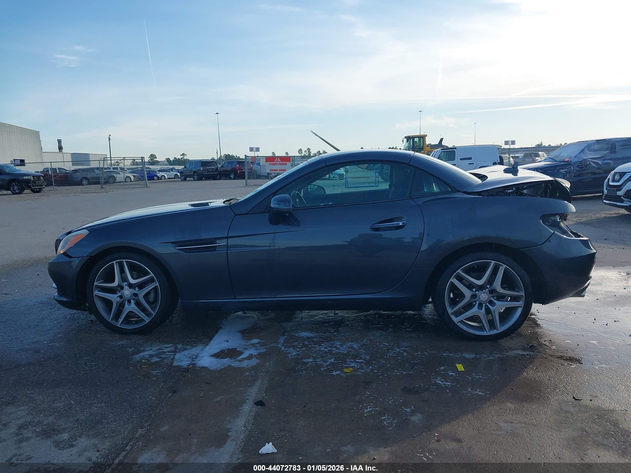 2015 Mercedes-benz Slk 250   Серый vin: WDDPK4HA2FF103008