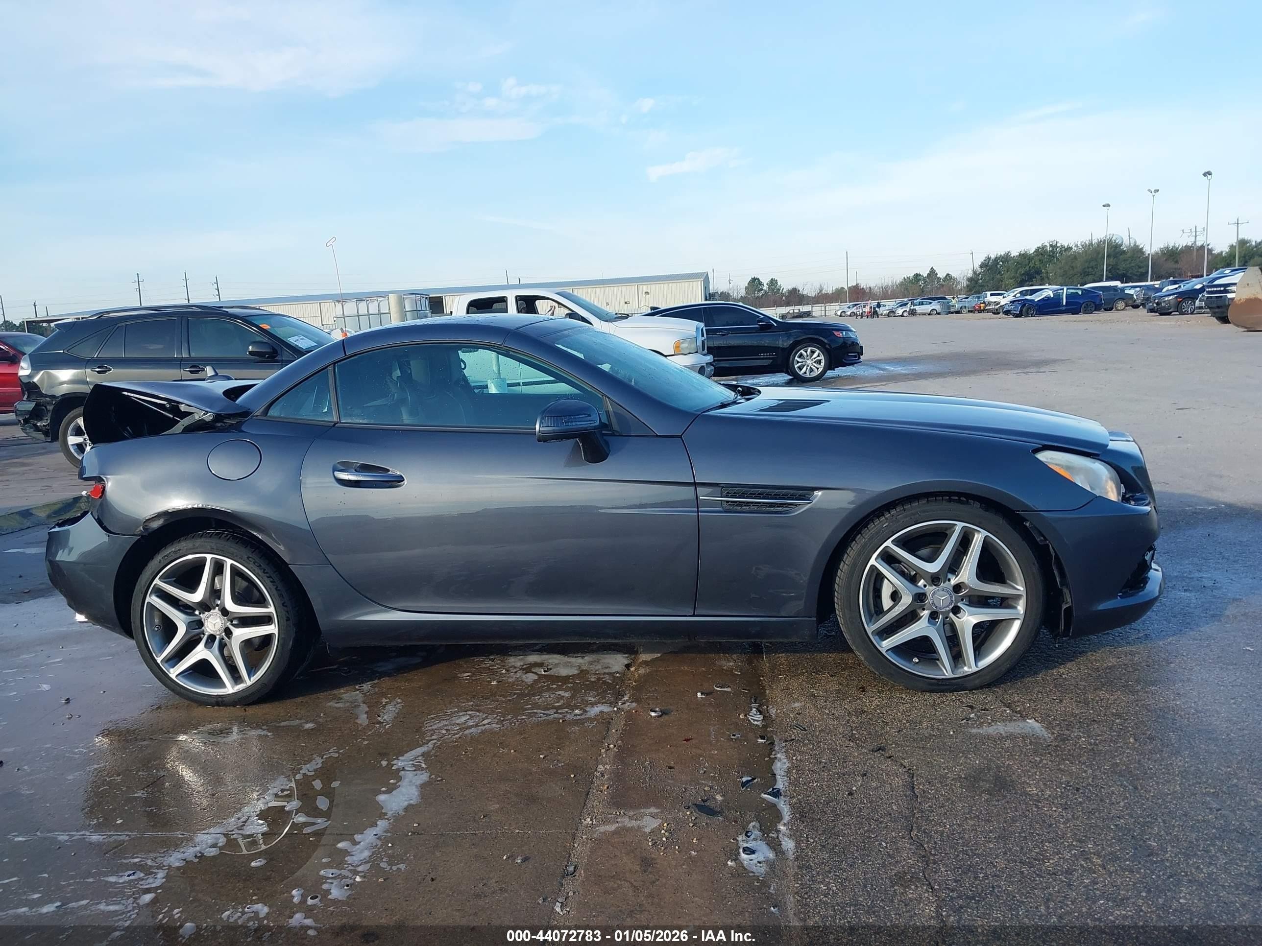 2015 Mercedes-benz Slk 250   Серый vin: WDDPK4HA2FF103008